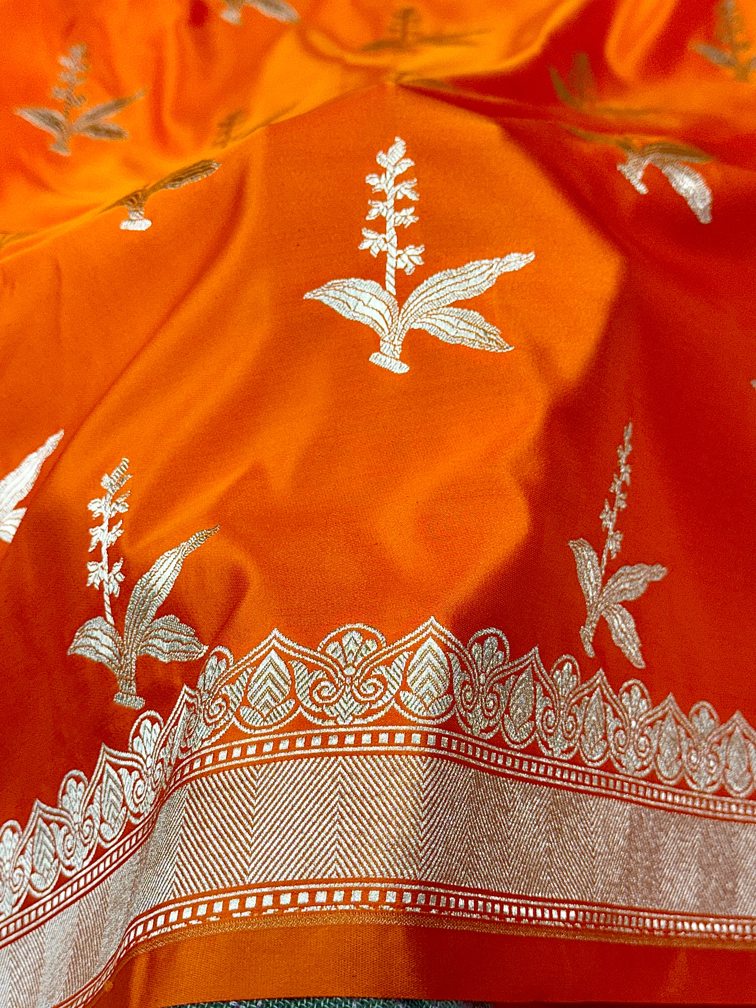 Leaf Design Mashru kataan Silk Saree Ms24