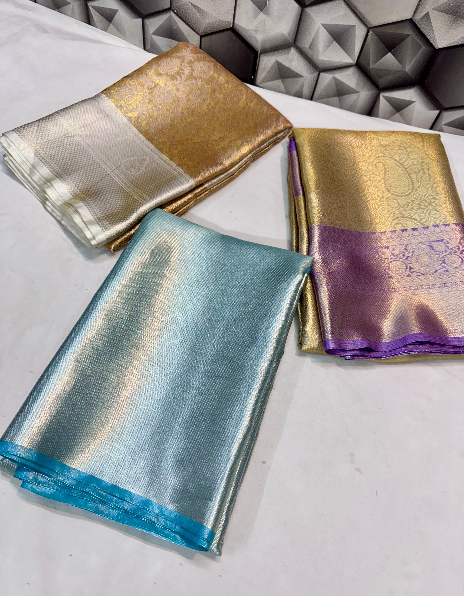 Contrast Kanchi Tissue Silk Saree TS124