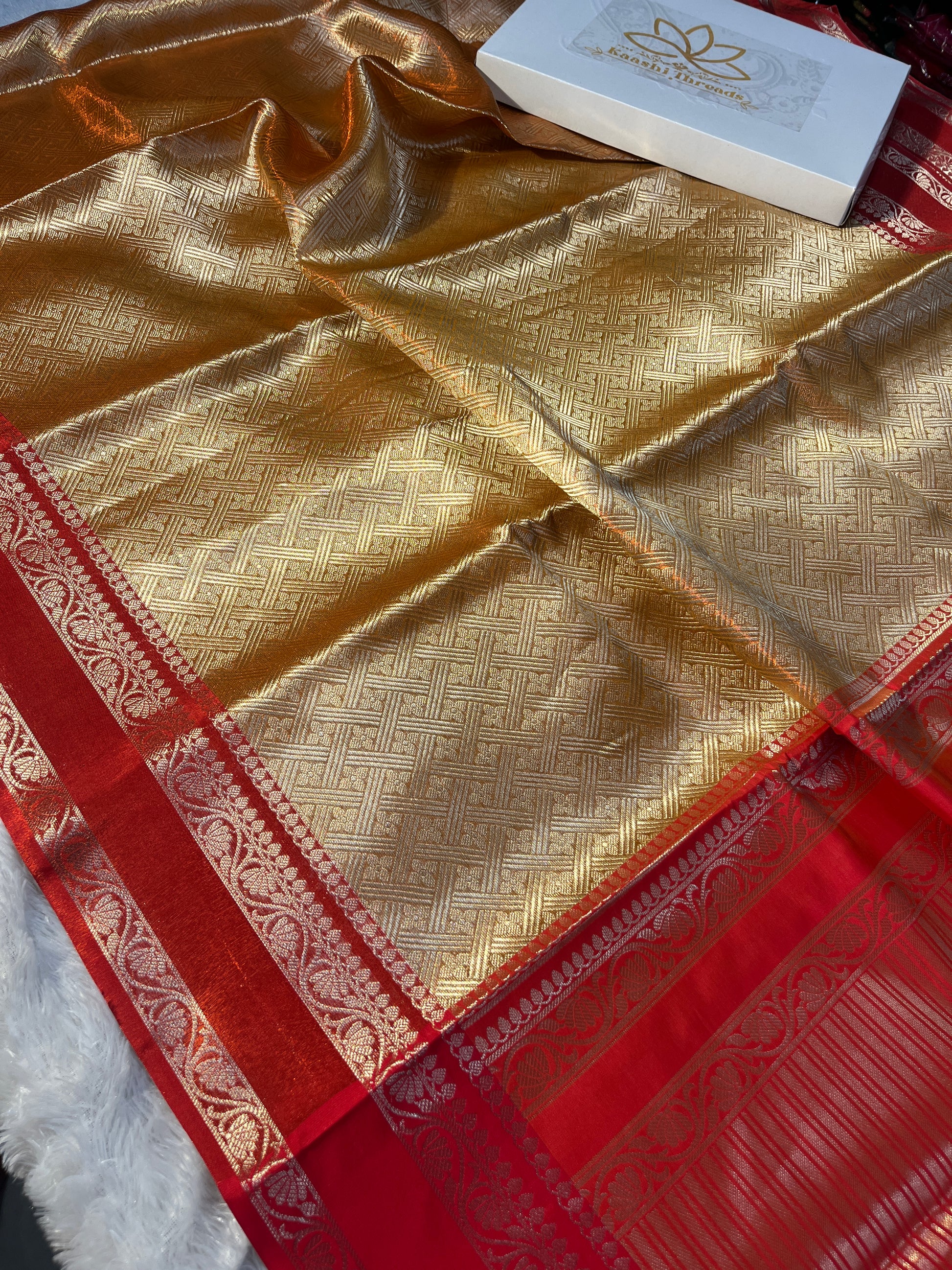 Contrast Tissue Silk Saree Ts26
