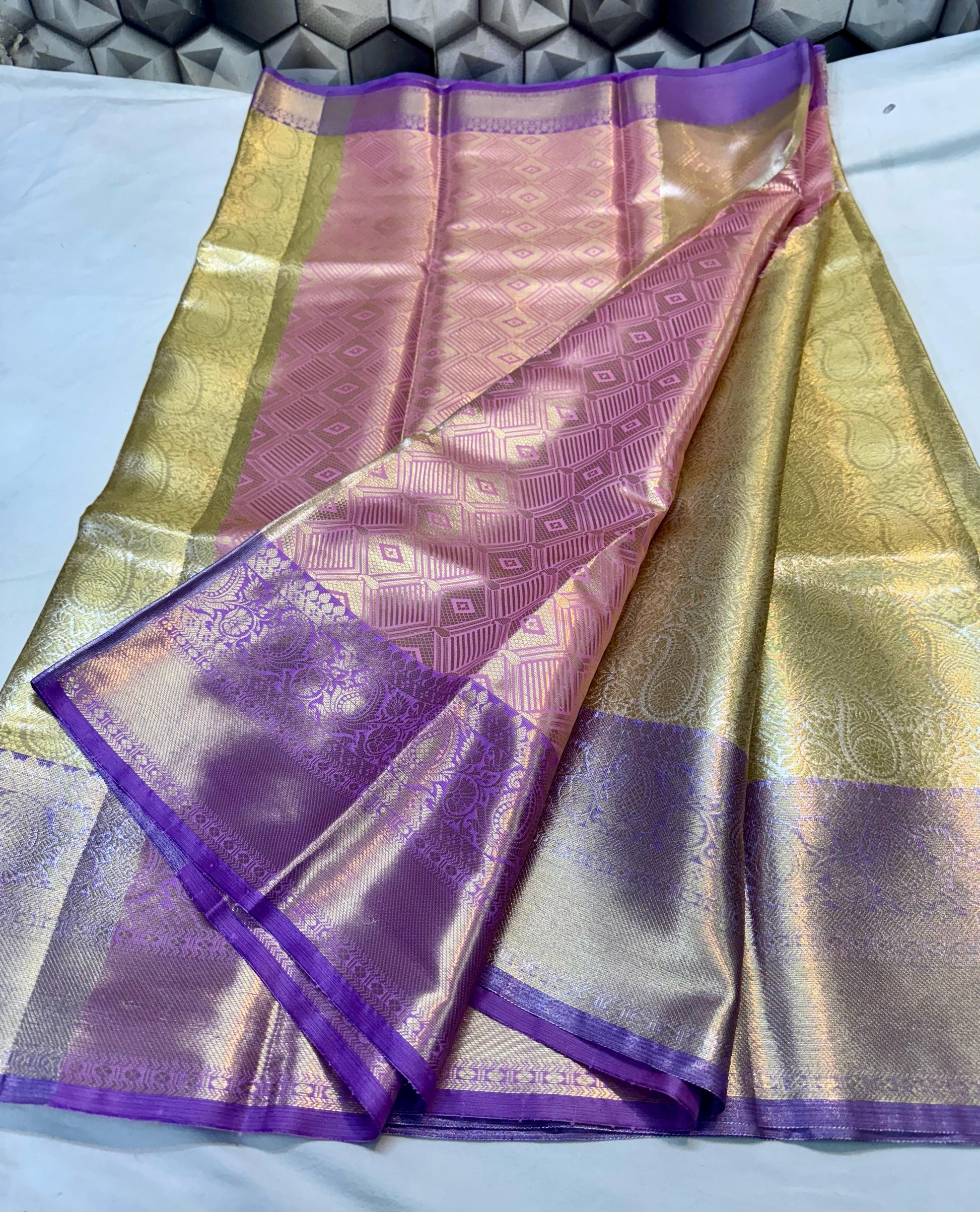 Contrast Kanchi Tissue Silk Saree TS124