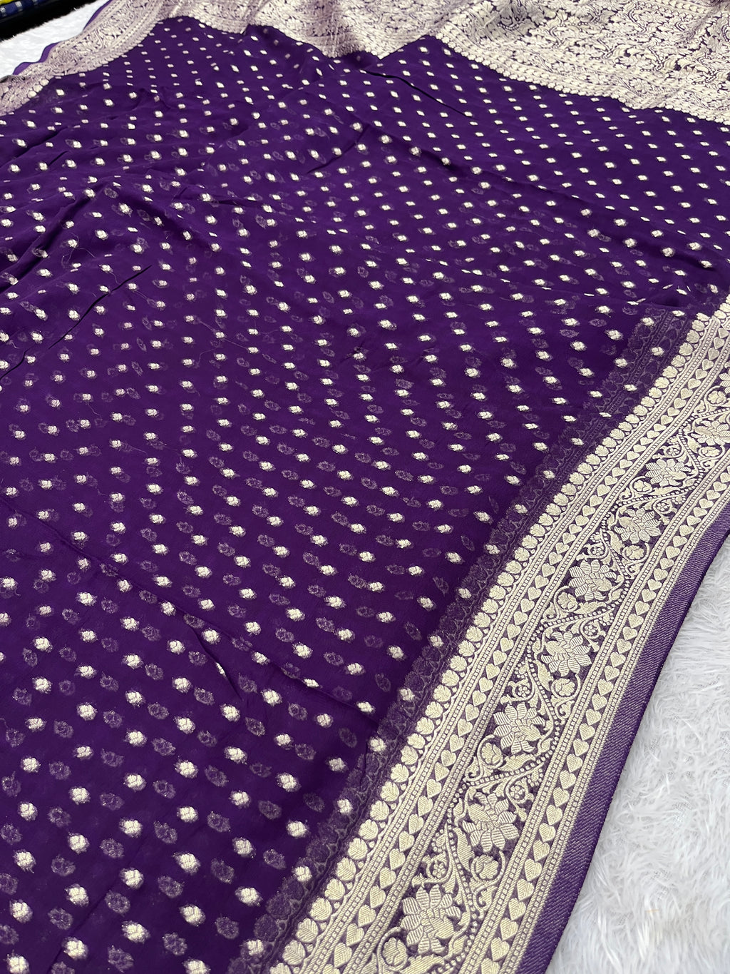 Banarsi Pure Natural Georgette Traditional Patti Buti  Design VSG05