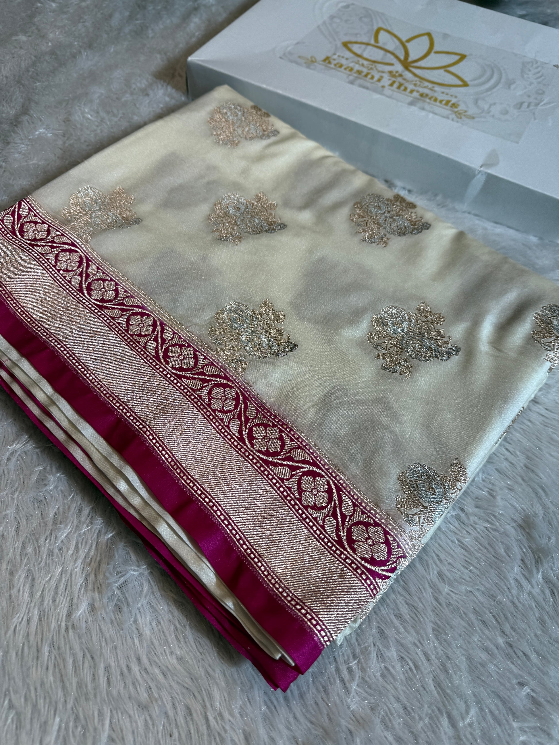 Mashru kataan silk Saree in Contrast Color MSK03