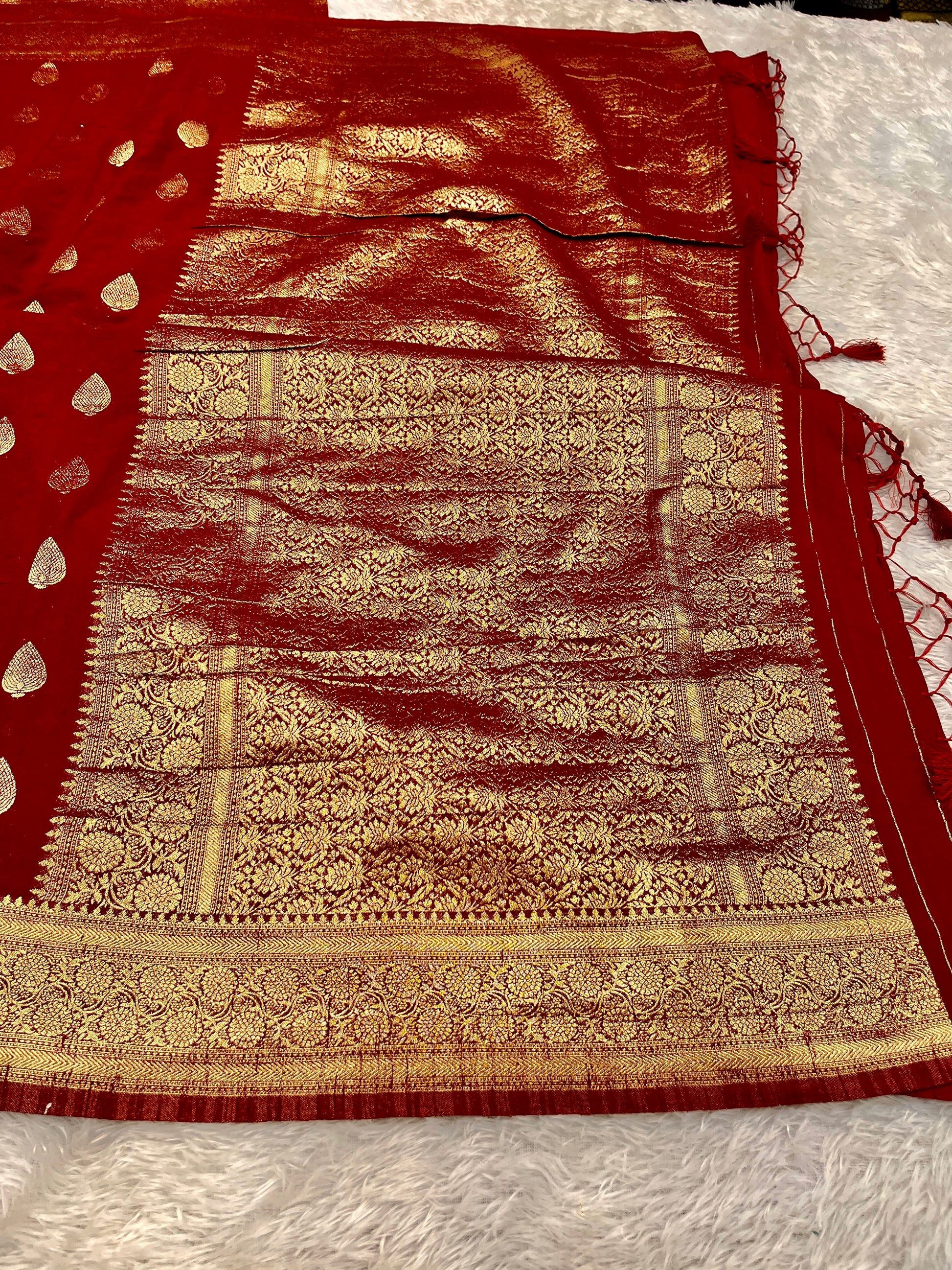 Raw Silk Zari Paan Maroon color  Saree RS005