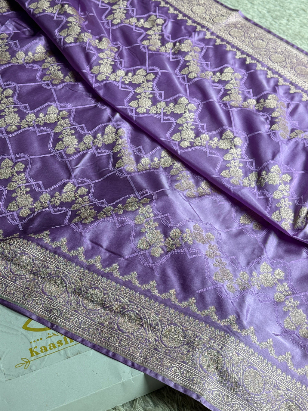 MKS303 – Mauve Banarasi Mashru Silk Saree with Jaal Woven Design & Rupa Sona Zari