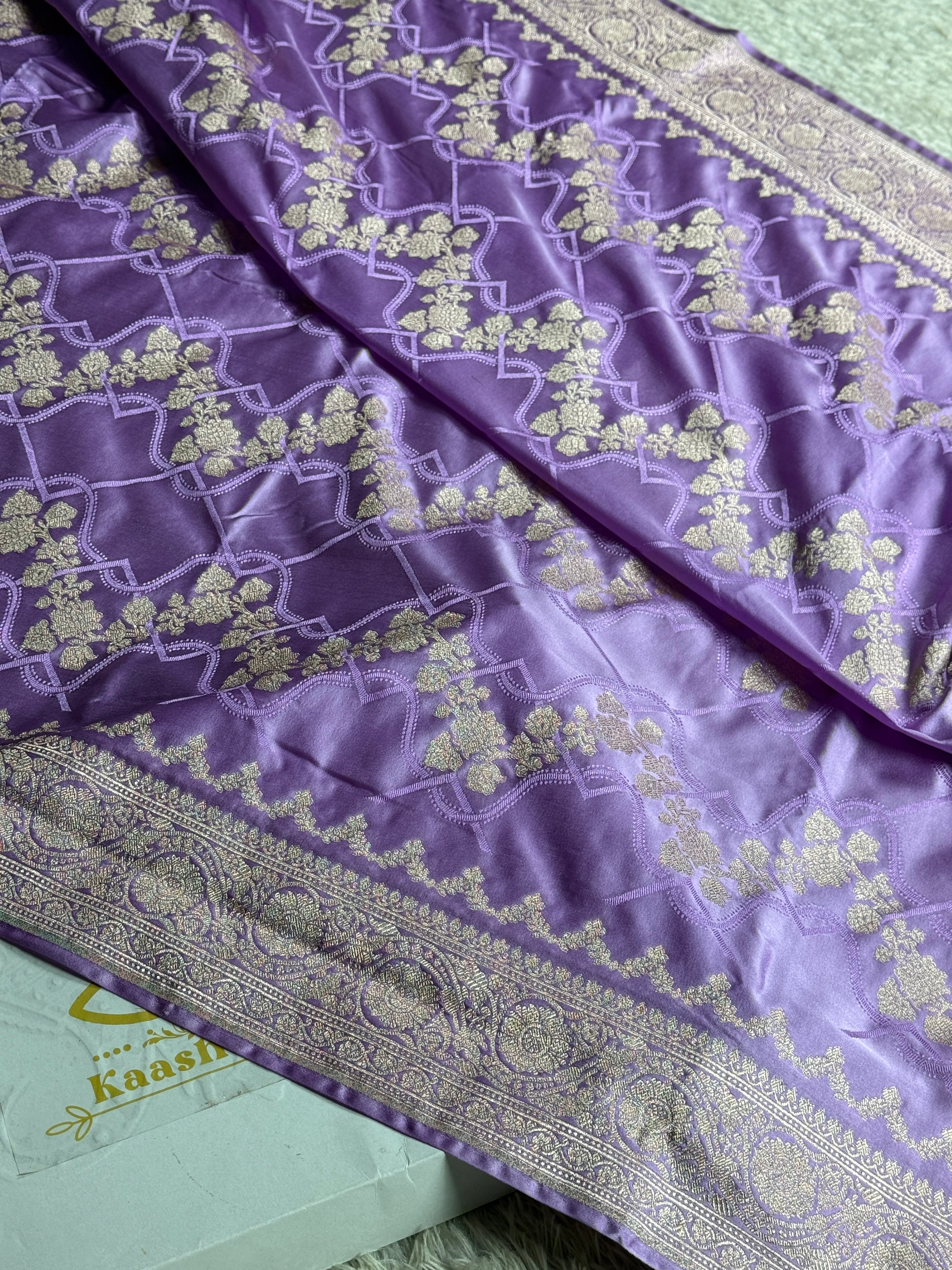 MKS303 – Mauve Banarasi Mashru Silk Saree with Jaal Woven Design & Rupa Sona Zari