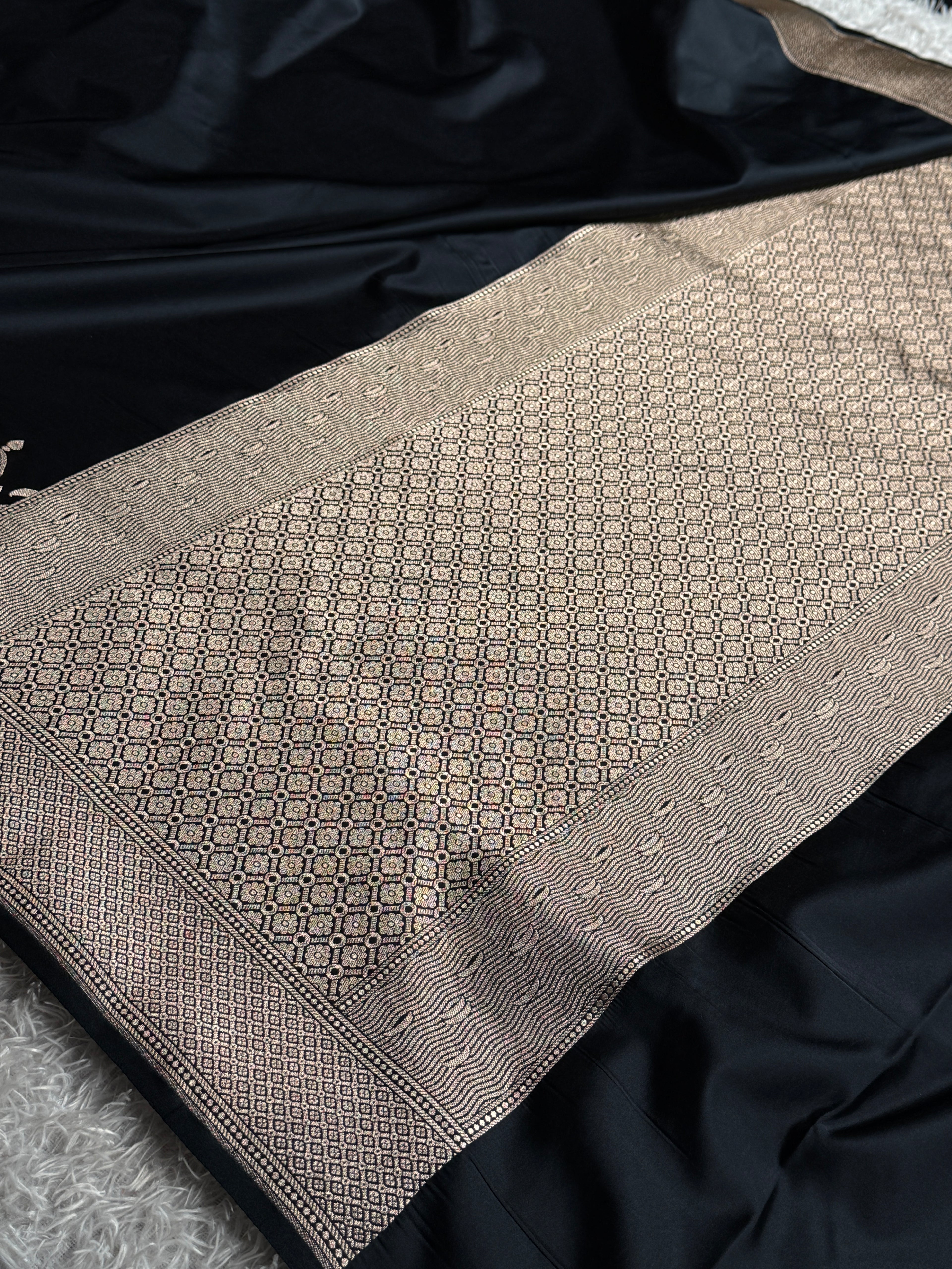 Black Mashru Kataan Silk Banarasi Saree with Ghat Woven Design & Rich Zari Pallu | MKS783