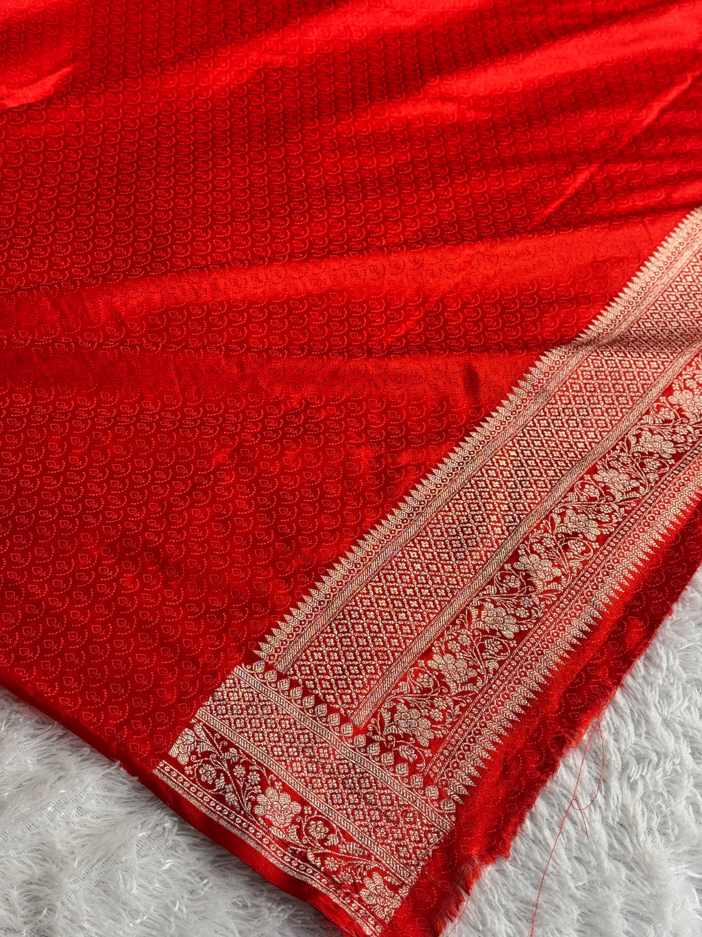 Elegant Mashru Kataan Silk Saree with Meenakari Buta Weaving & Rich Zari Pallu | MKS702