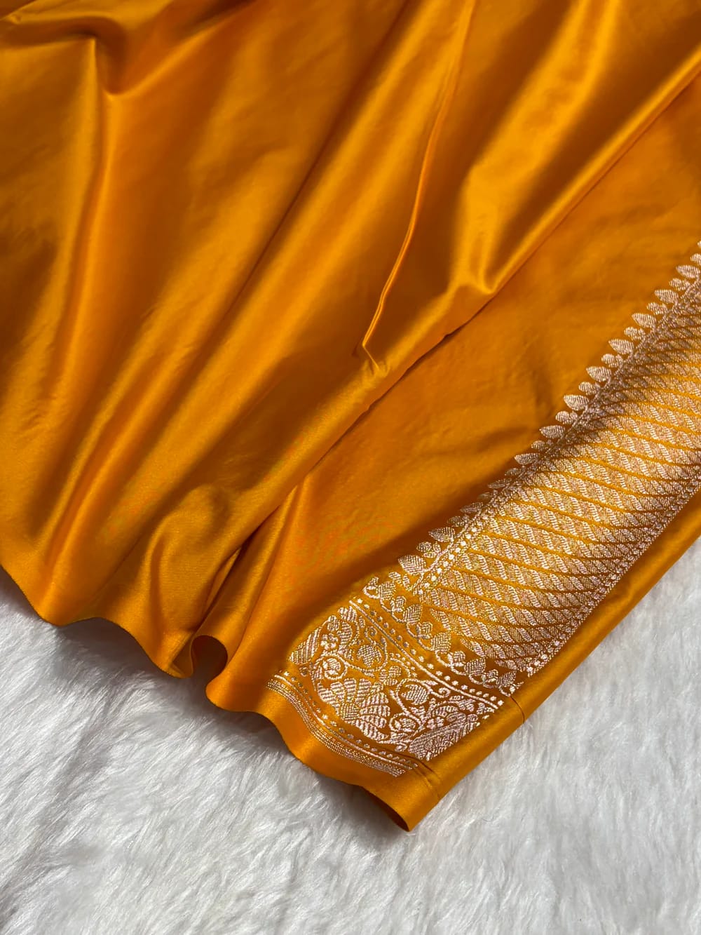 Banarasi Mashru Kataan Silk Saree Featuring Aaddha Zari Weave with Rich Zari Pallu – MKS413