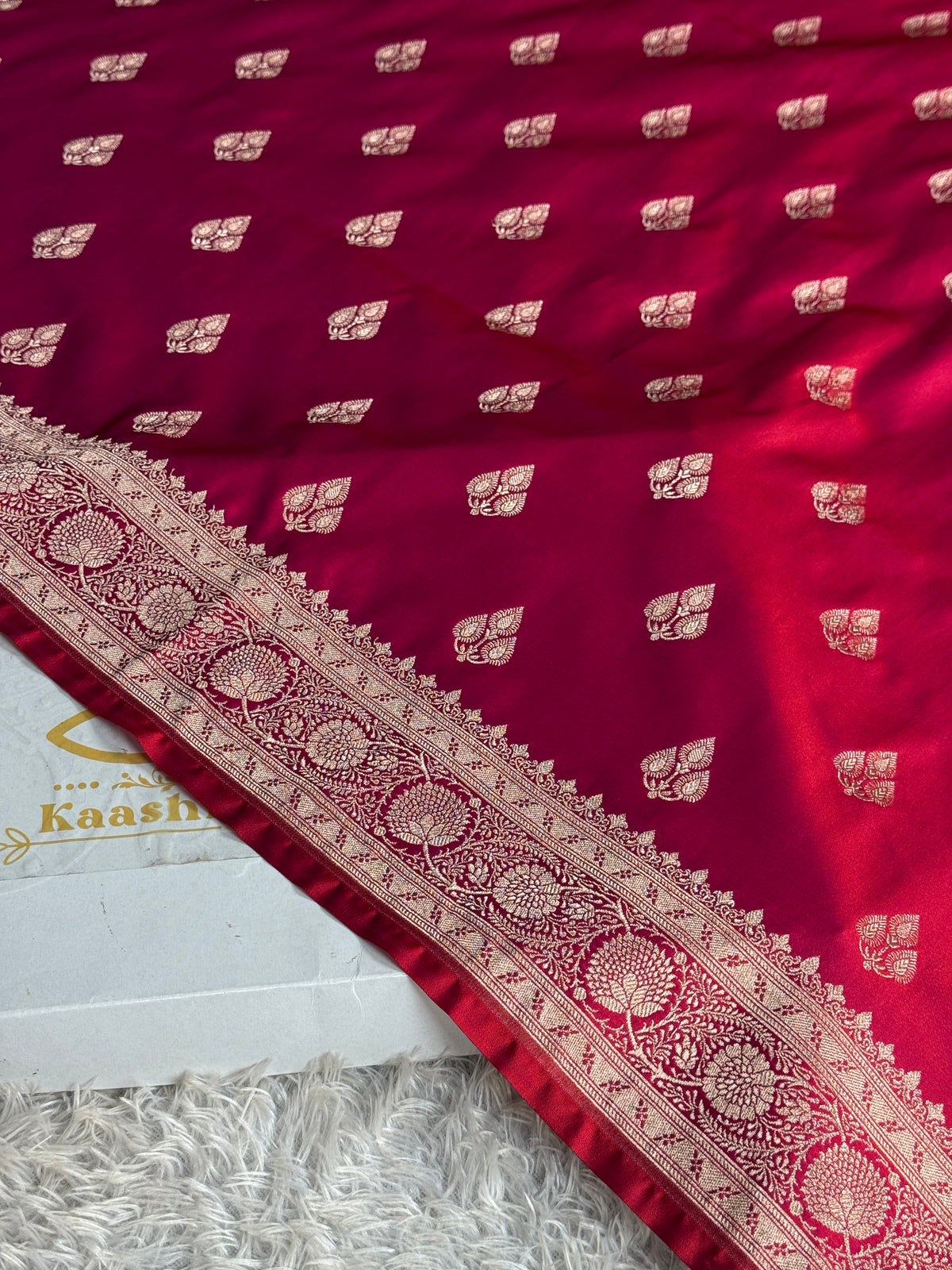Magenta Pink Dual-Shade Mashru Kataan Silk Saree with Buta Weaving & Rich Zari Pallu | MKS814