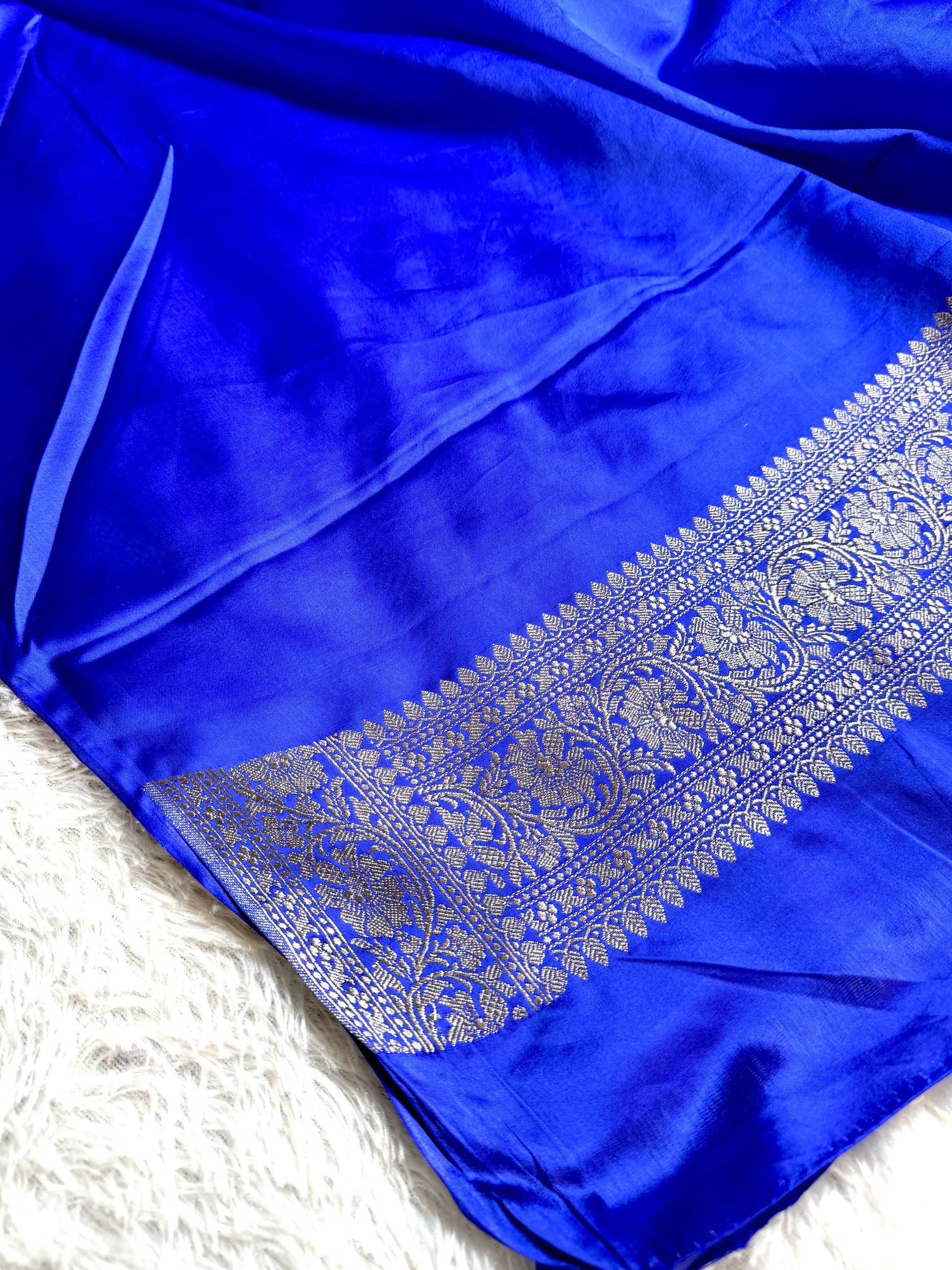 Royal Blue Banarasi Mashru Silk Saree with Jacquard Woven Paan Buta Design MKS090