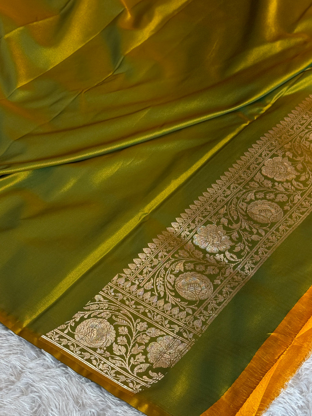 ✨ Multicolour Mashru Silk Saree with Rangkaat Alphi Woven Design MKS336
