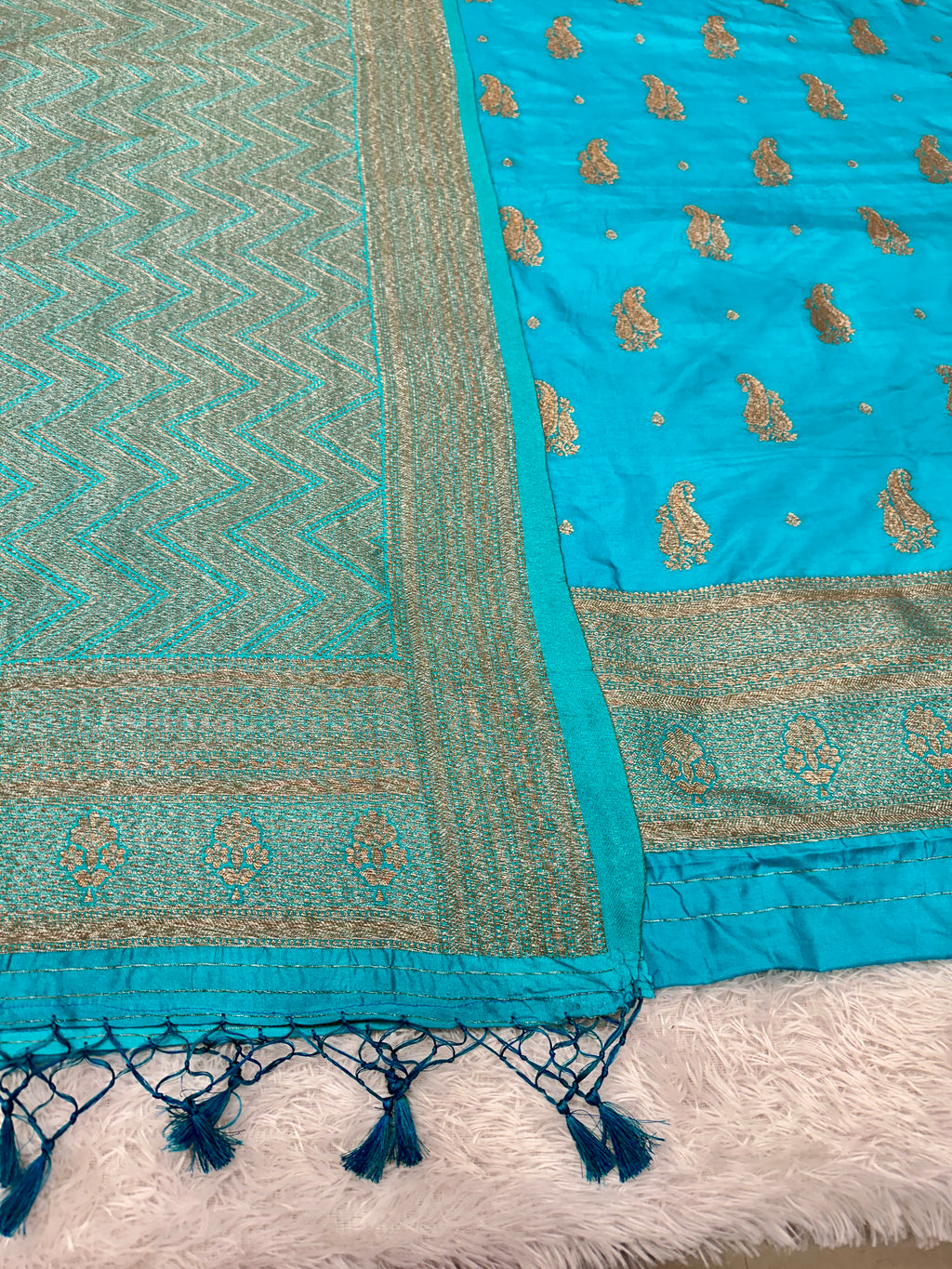 Banarasi Soft Silk 3 Piece Ladies Suit with Antique Zari Woven Work – MSS27