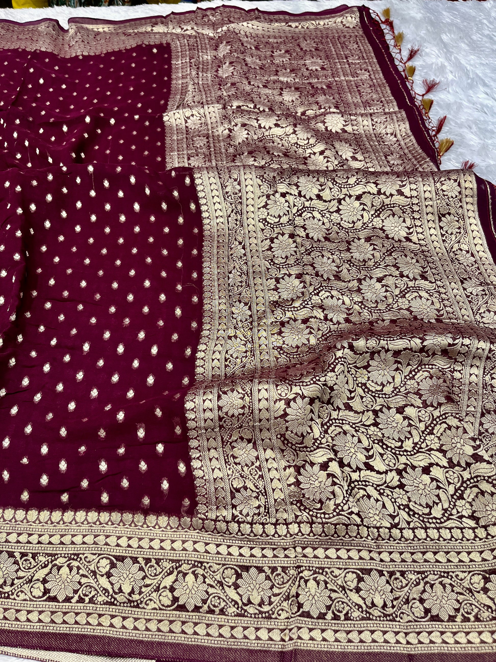 Banarsi Pure Natural Georgette Traditional Patti Buti  Design VSG05