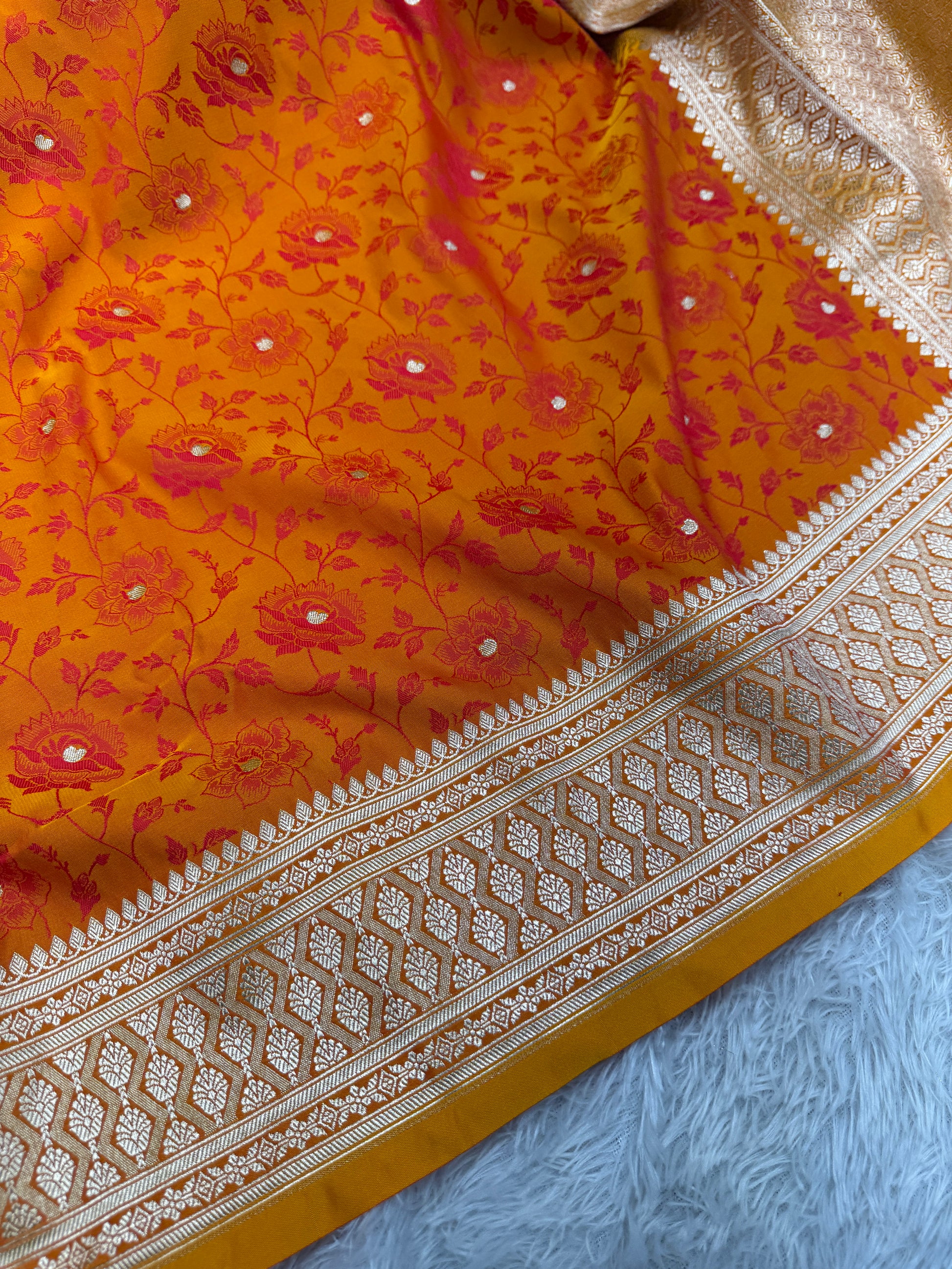 Tanchoi Meena Mashru kataan Silk Saree MKS02