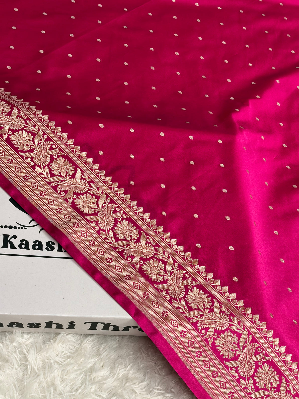 MKS871 – Premium Mashru Kataan Silk Saree with Traditional Border & Rich Zari Pallu