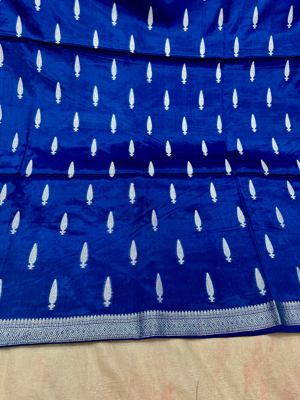 ✨ Banarasi Jacquard Gap Buti HO Silk 3-Piece Unstitched Dress Material MSS19