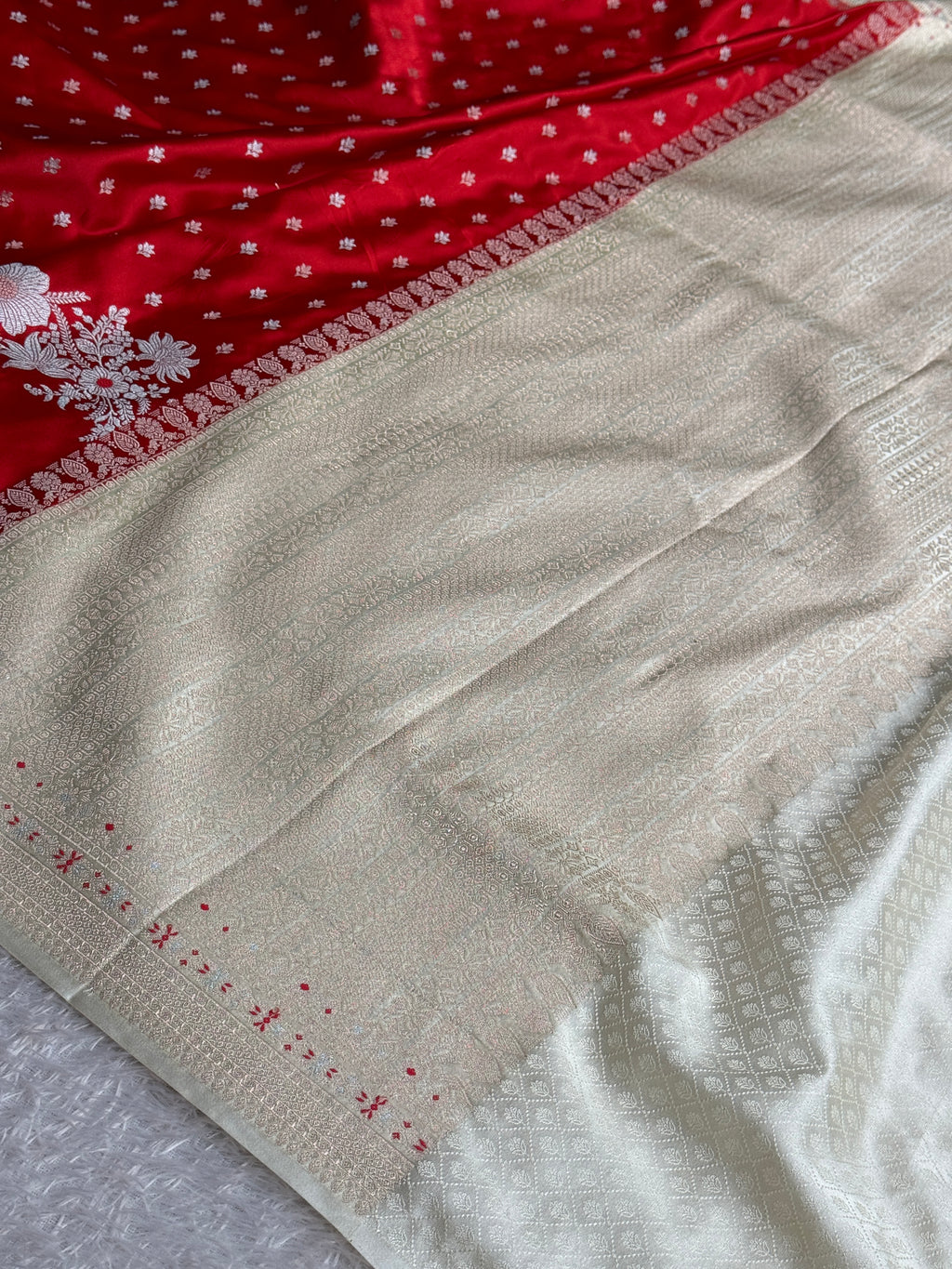 Red & Cream Contrast Mashru Kataan Silk Banarasi Saree | MKS712
