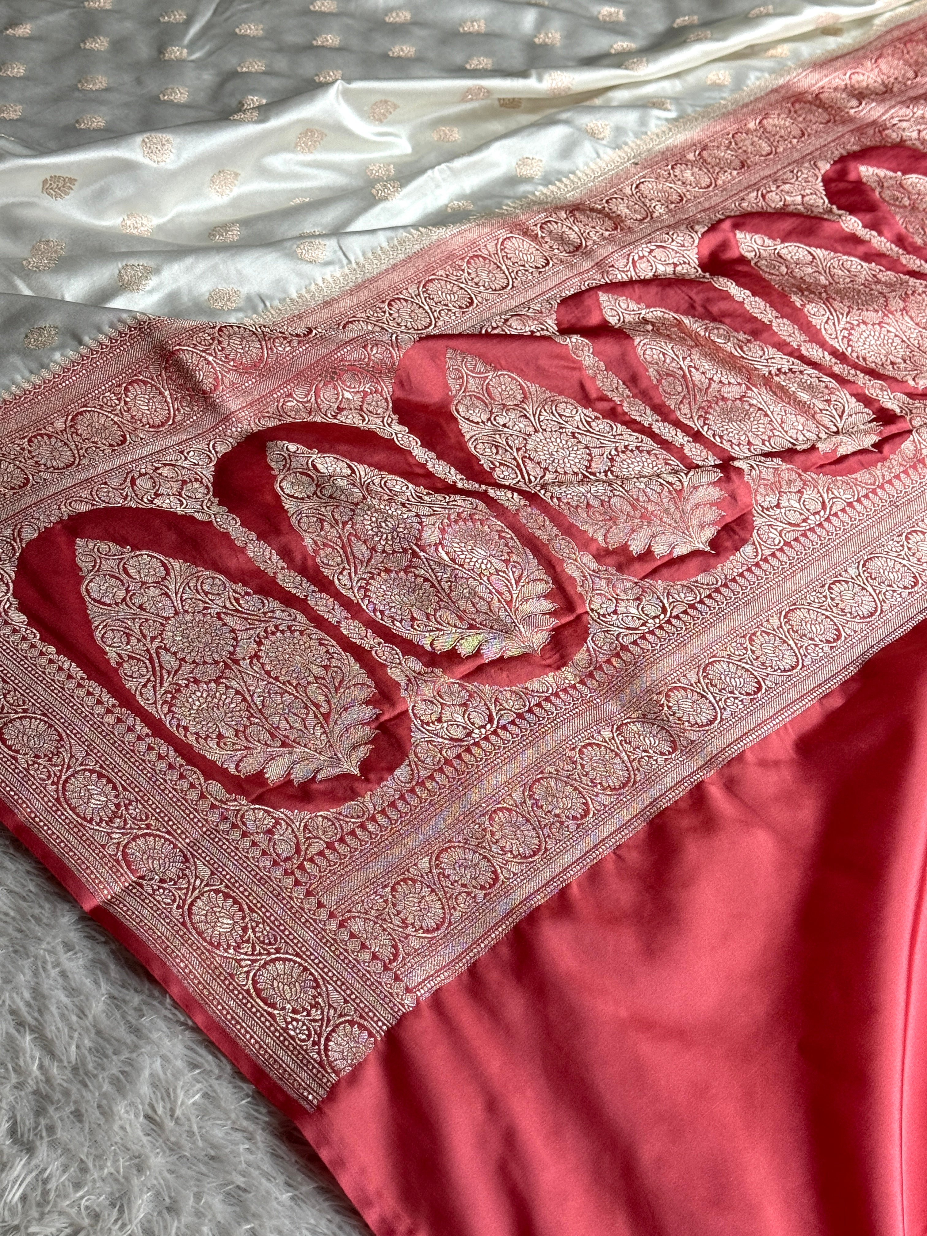 Cream with Pitch  Contrast Mashru Kataan Silk Saree with Buta Weaving & Rich Zari Pallu | MKS644
