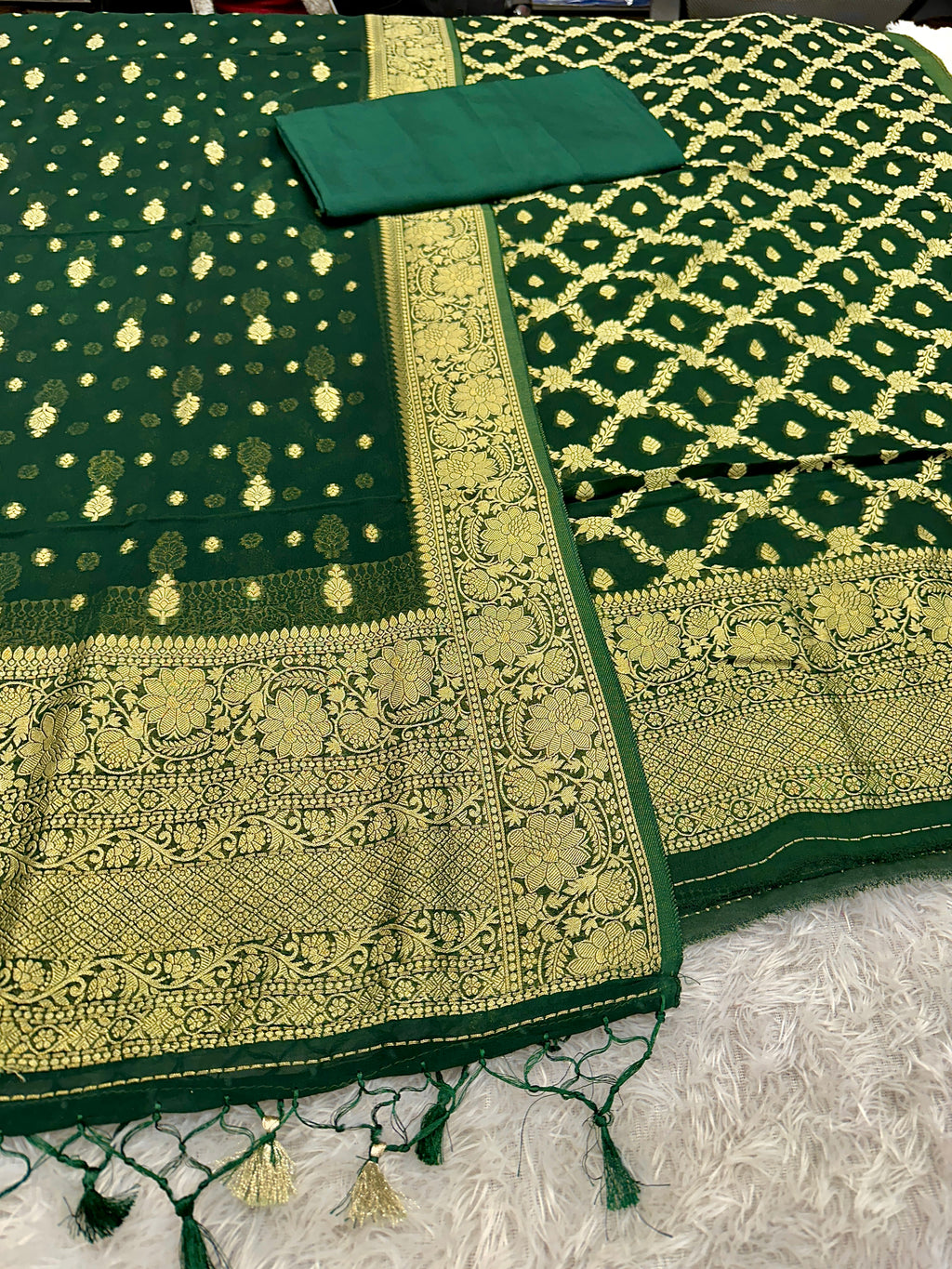 ✨ Banarasi Viscose Georgette Suit Set ✨VSS12
