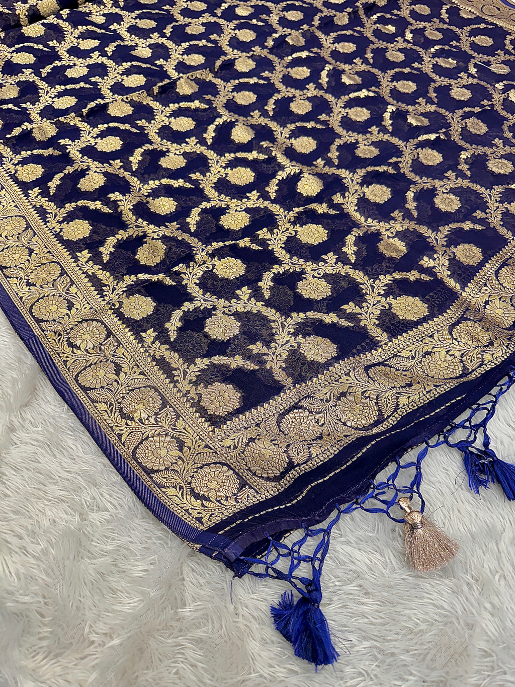 ✨ Banarasi Viscose Georgette Suit Set ✨VSS11