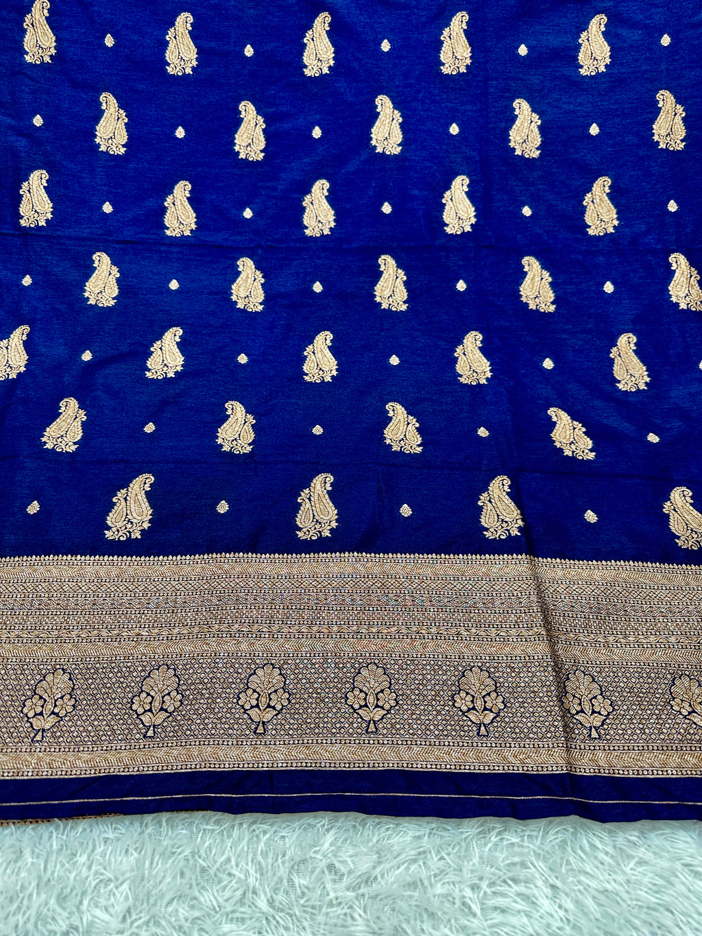 Banarasi Soft Silk 3 Piece Ladies Suit with Antique Zari Woven Work – MSS27