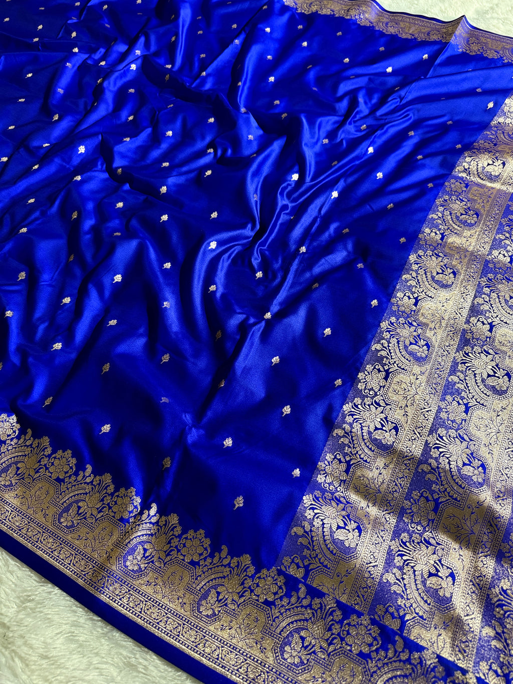 Royal Blue Banarasi Mashru Silk Saree with Jacquard Woven Chunri Buti Design  MKS021
