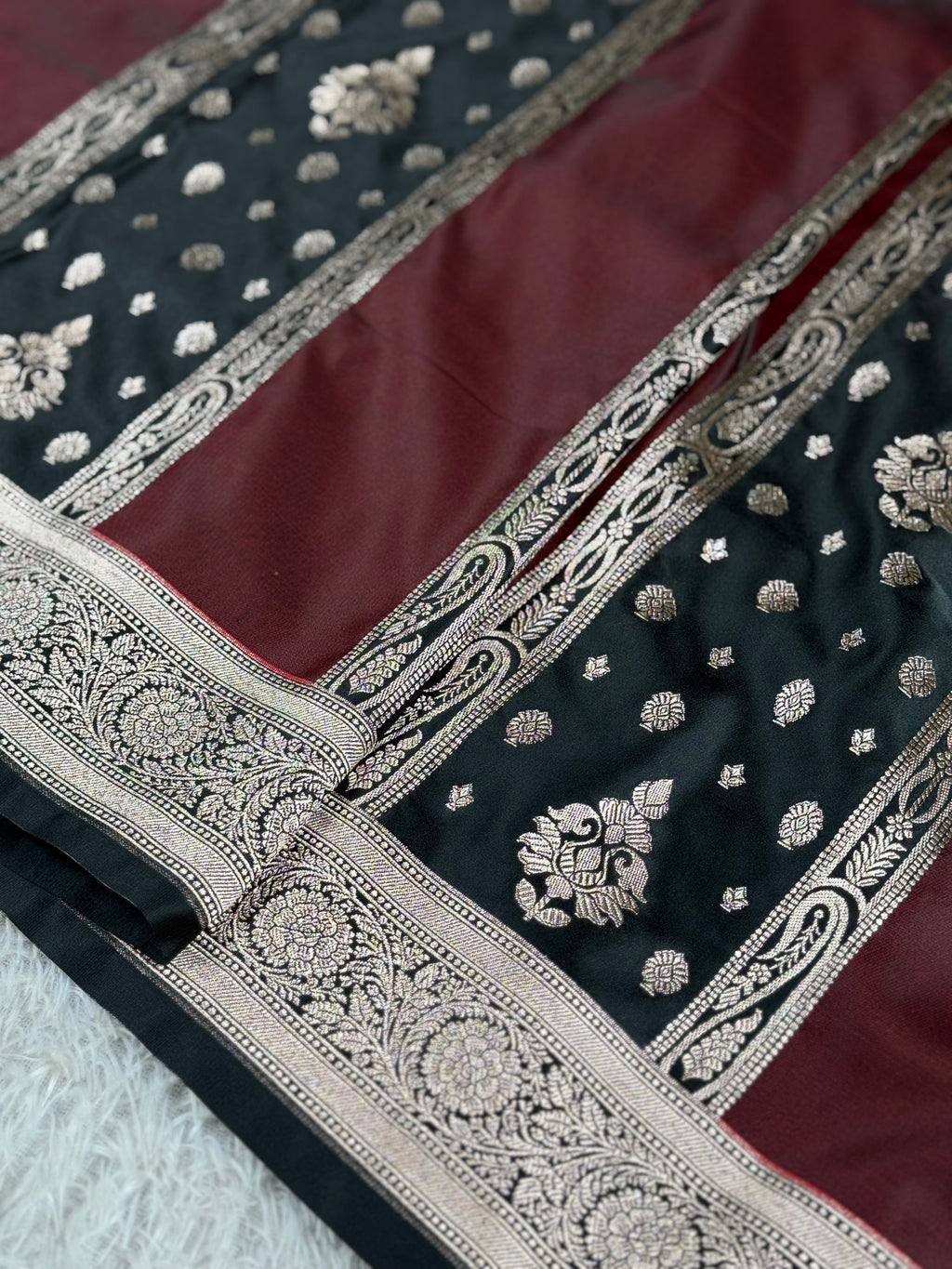 Designer Wine & Black Rangkat Mashru Kataan Silk Banarasi Saree – MKS673