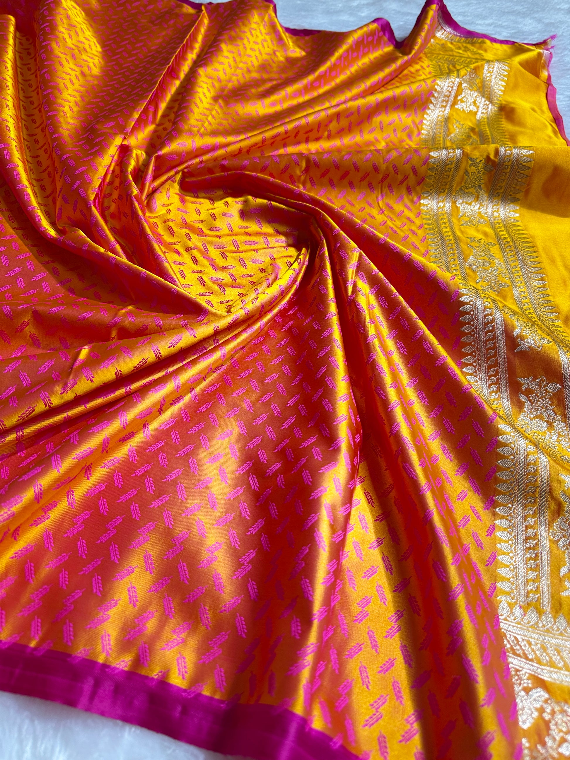 Yellow Banarasi Mashru Silk Saree with Jacquard Woven Floral Buta & Subtle Zari Accents