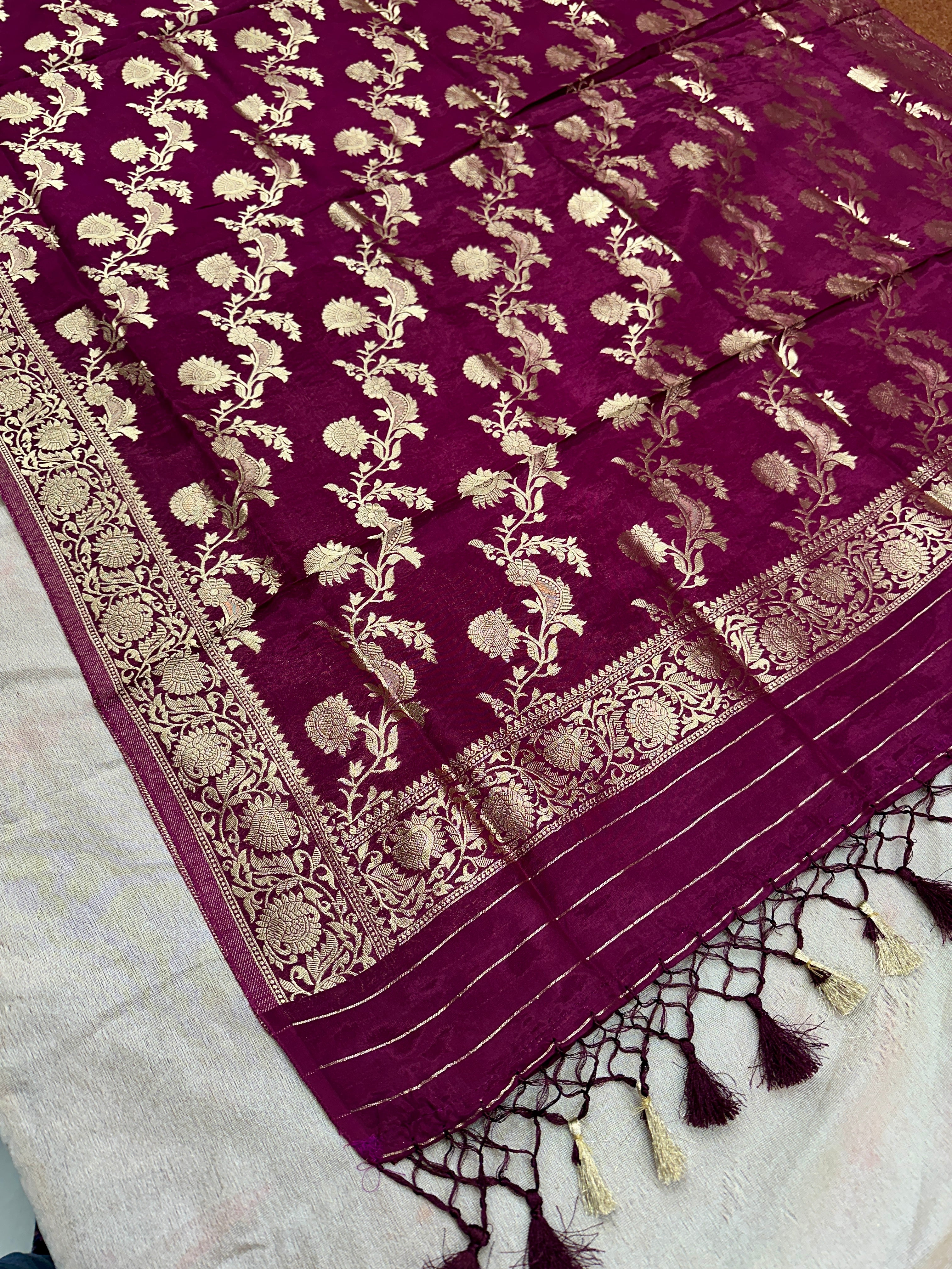 ✨ Banarasi Jacquard Gap Buti HO Silk 3-Piece Unstitched Dress Material MSS26