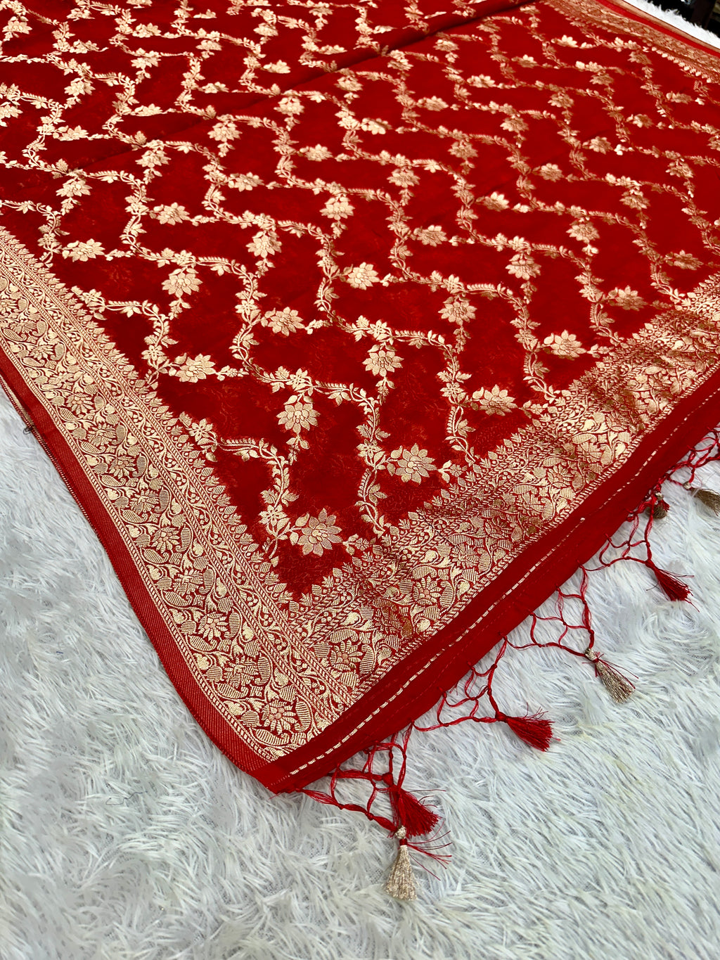 Banarasi Jacquard Zari Georgette Suit Dress – 3 Pc Set MSS24