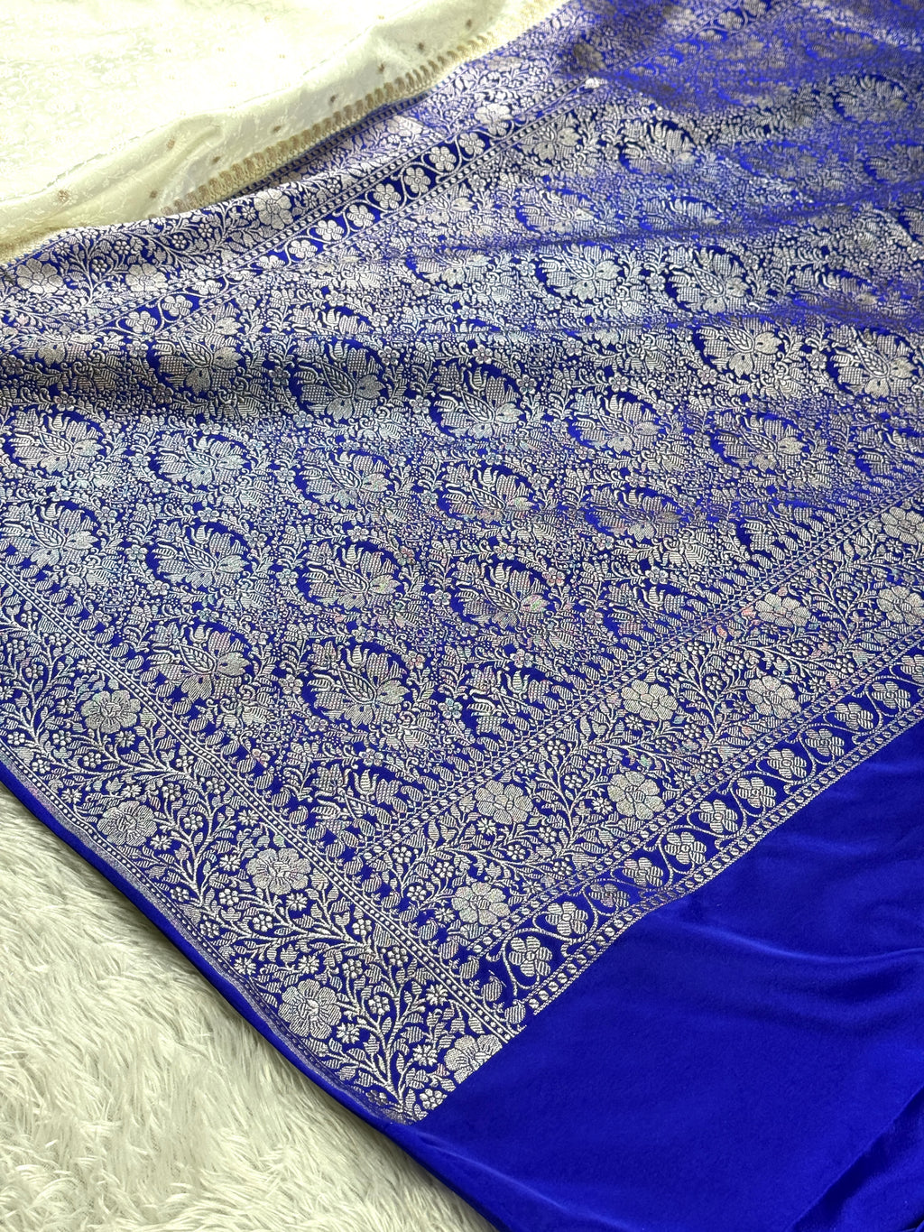 Cream Blue Contrast Zari Meena Tanchhoi Banarasi Mashru Silk Saree | Kaashi Threads | MKS517