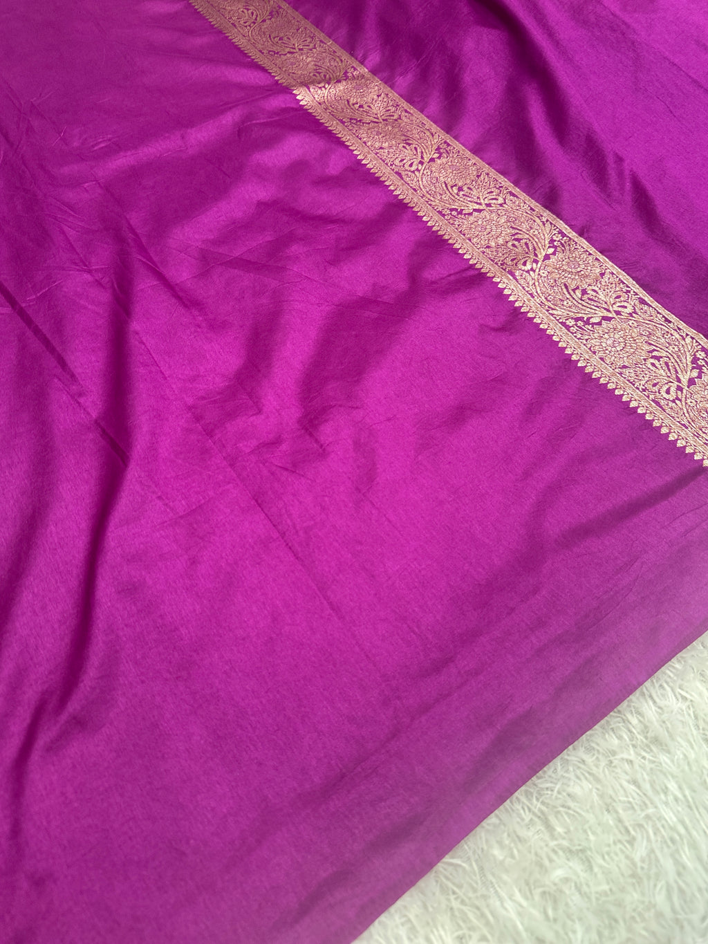 Magenta  Banarasi Dupion Silk Saree with Embossed Antique Zari Weaving & Rich Antique Zari Pallu | STF106