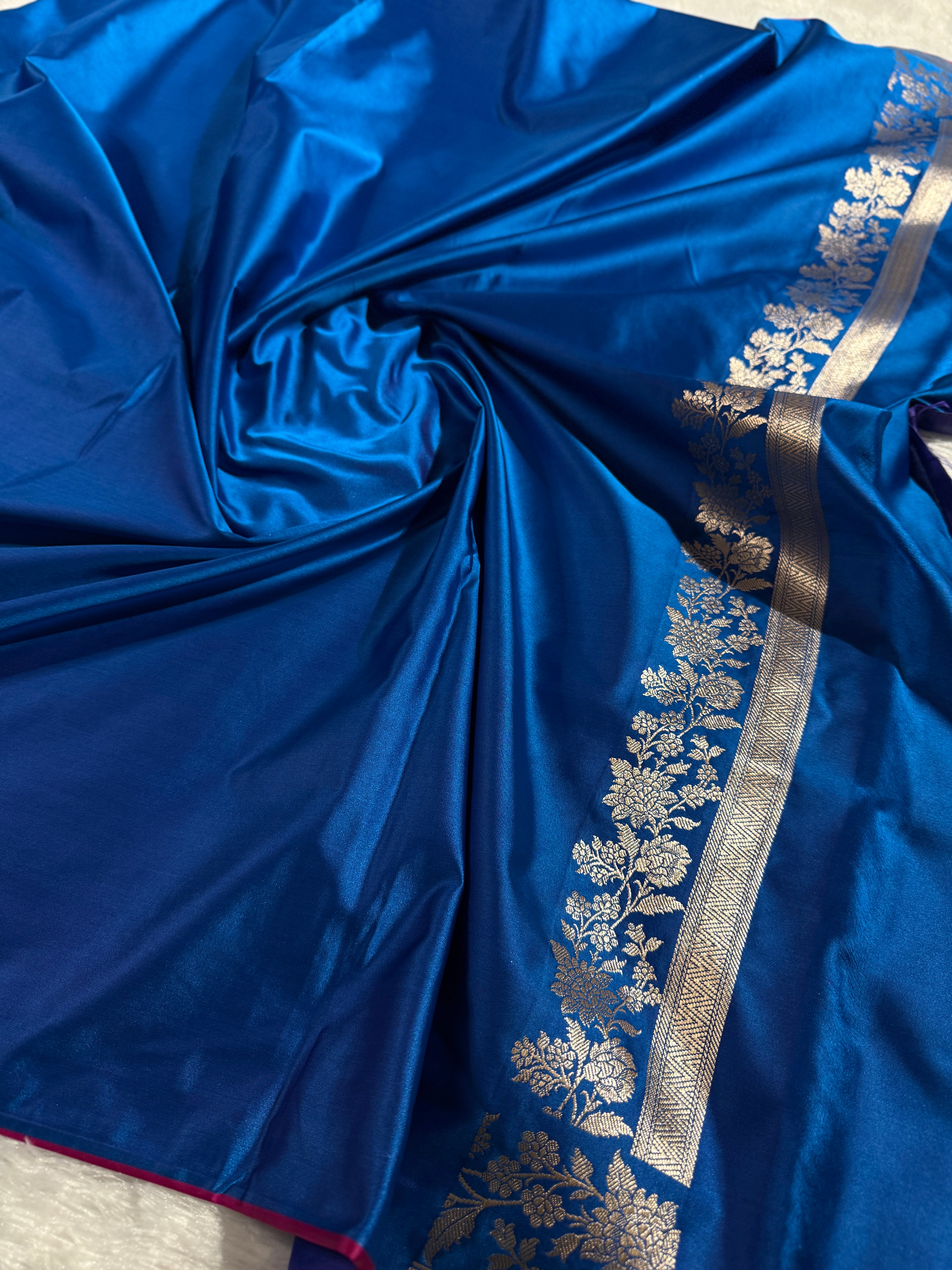 Peacock Banarasi Mashru Silk Saree with Leaf Buta Jacquard Woven Design MKS096