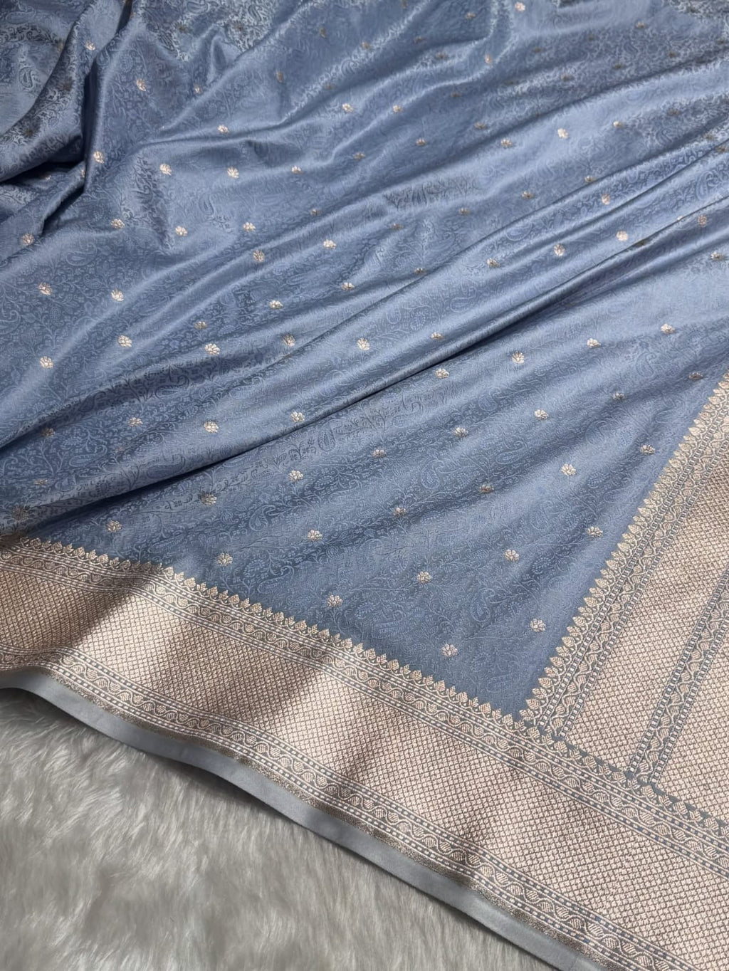 Banarasi Mashru Kataan Silk Saree Featuring Tanchoi Zari Meena Work with Rich Pallu – MKS411