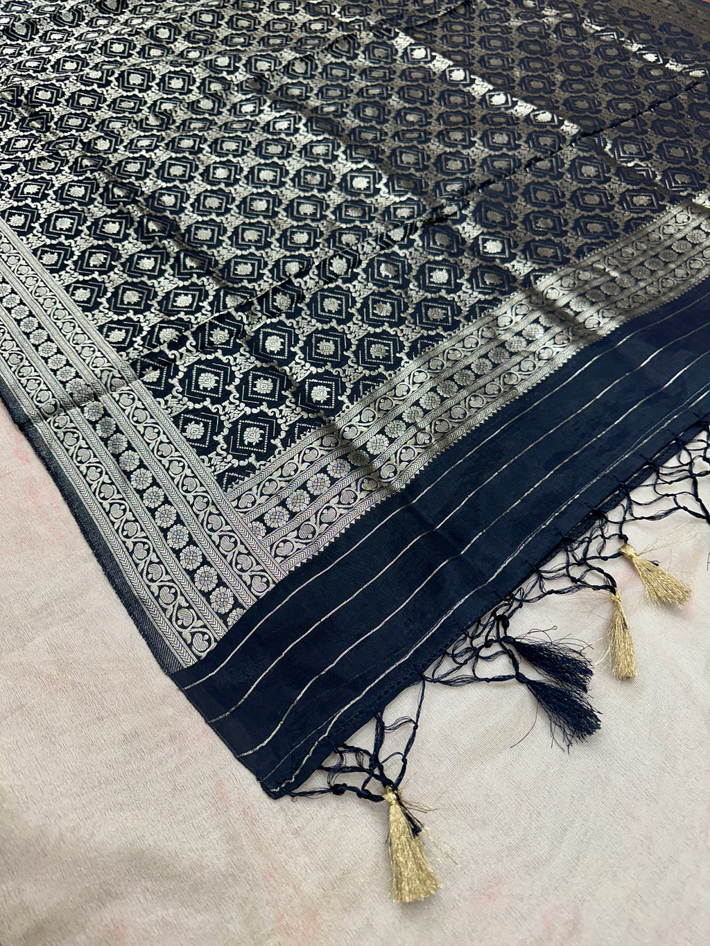 ✨ Banarasi Jacquard Gap Buti HO Silk 3-Piece Unstitched Dress Material MSS17