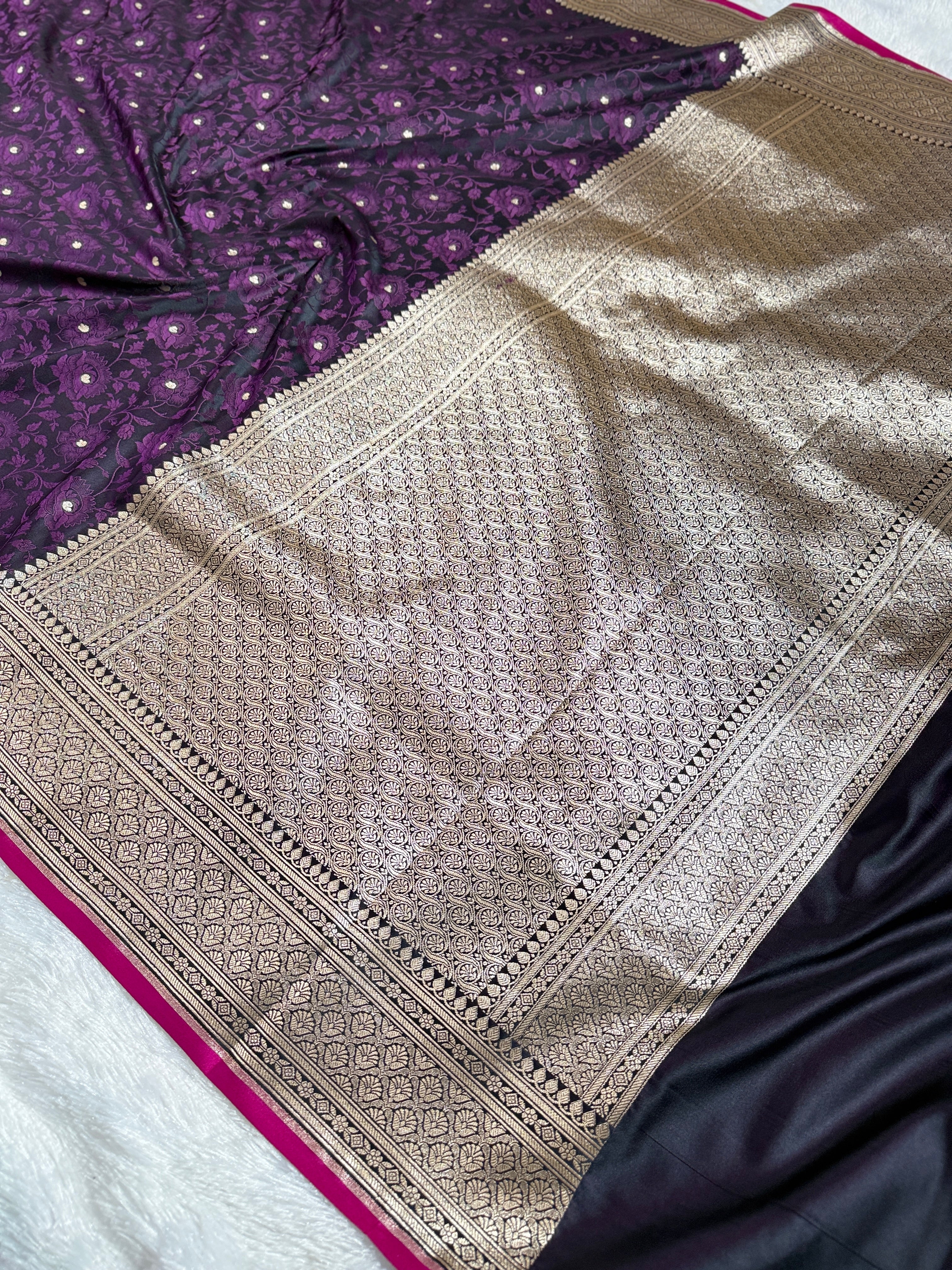 Wine Banarasi Mashru Silk Saree with Dual Tone Tanchoi Jacquard Woven Design MKS095