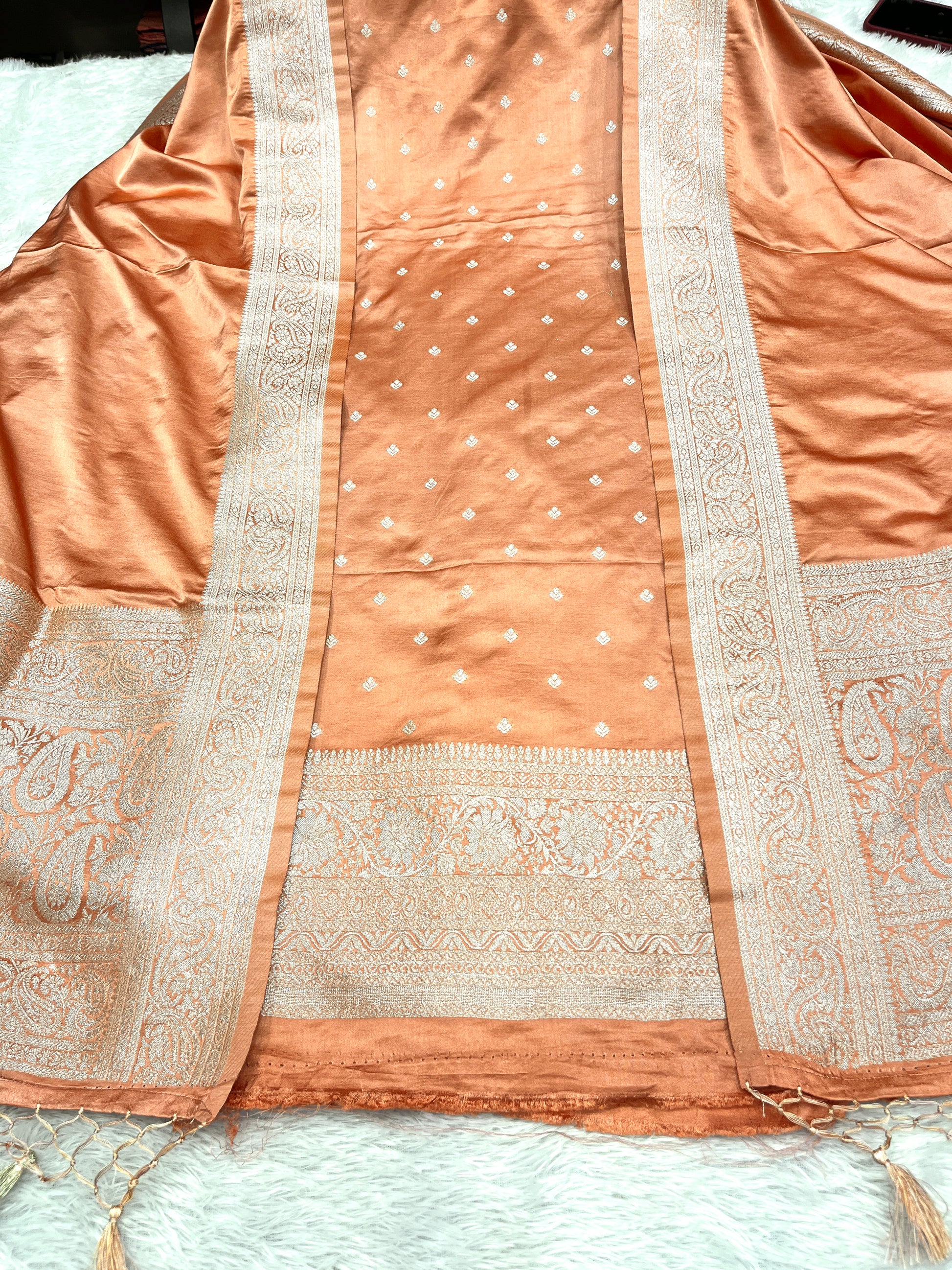 Mashru kataan Buti Suit MSS002
