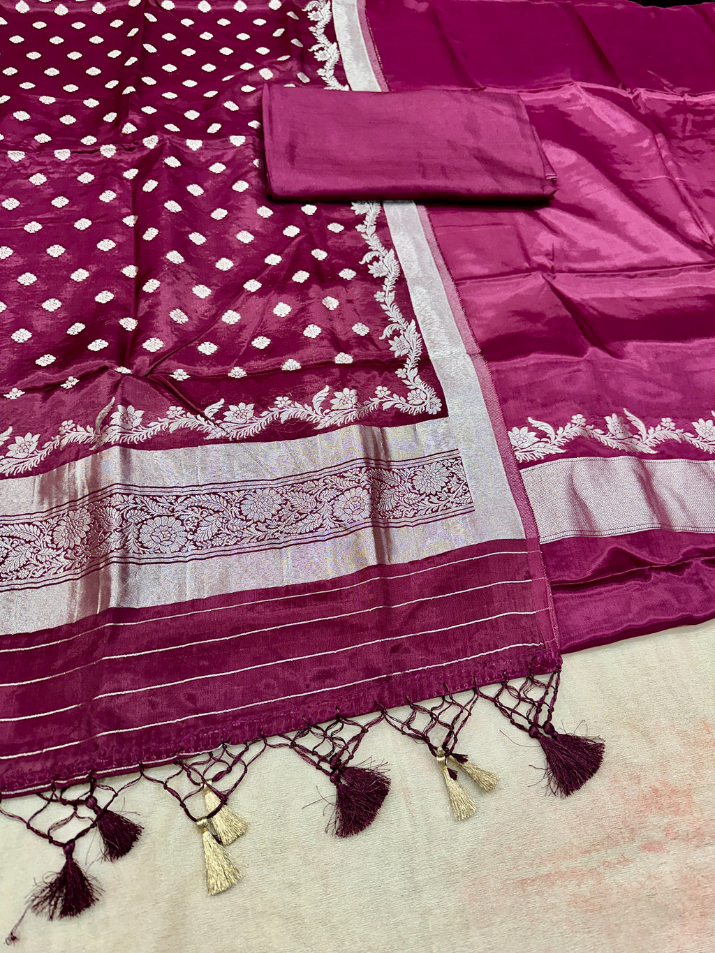 ✨ Banarasi Jacquard Gap Buti HO Silk 3-Piece Unstitched Dress Material MSS20