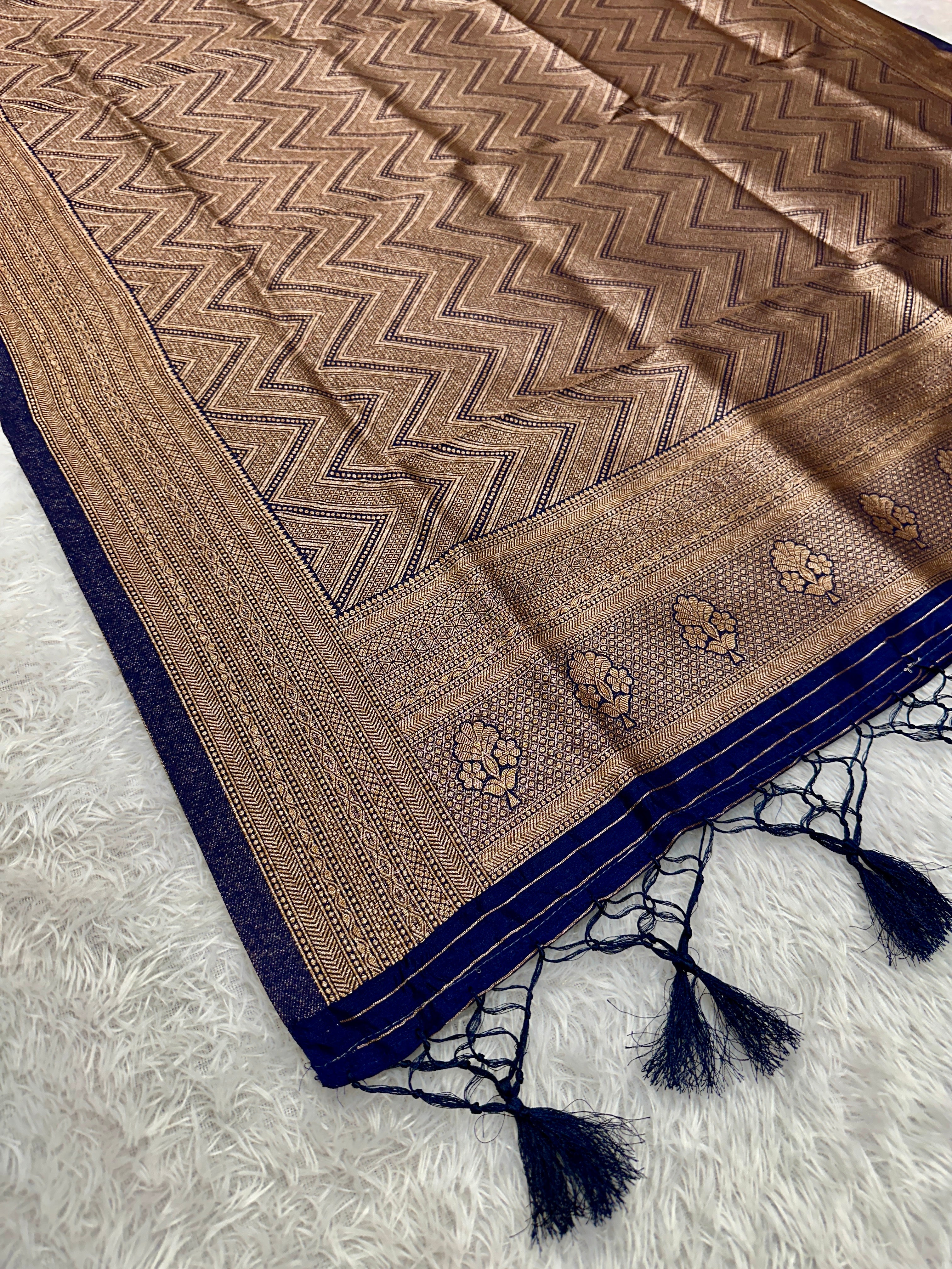 Banarasi Soft Silk 3 Piece Ladies Suit with Antique Zari Woven Work – MSS27
