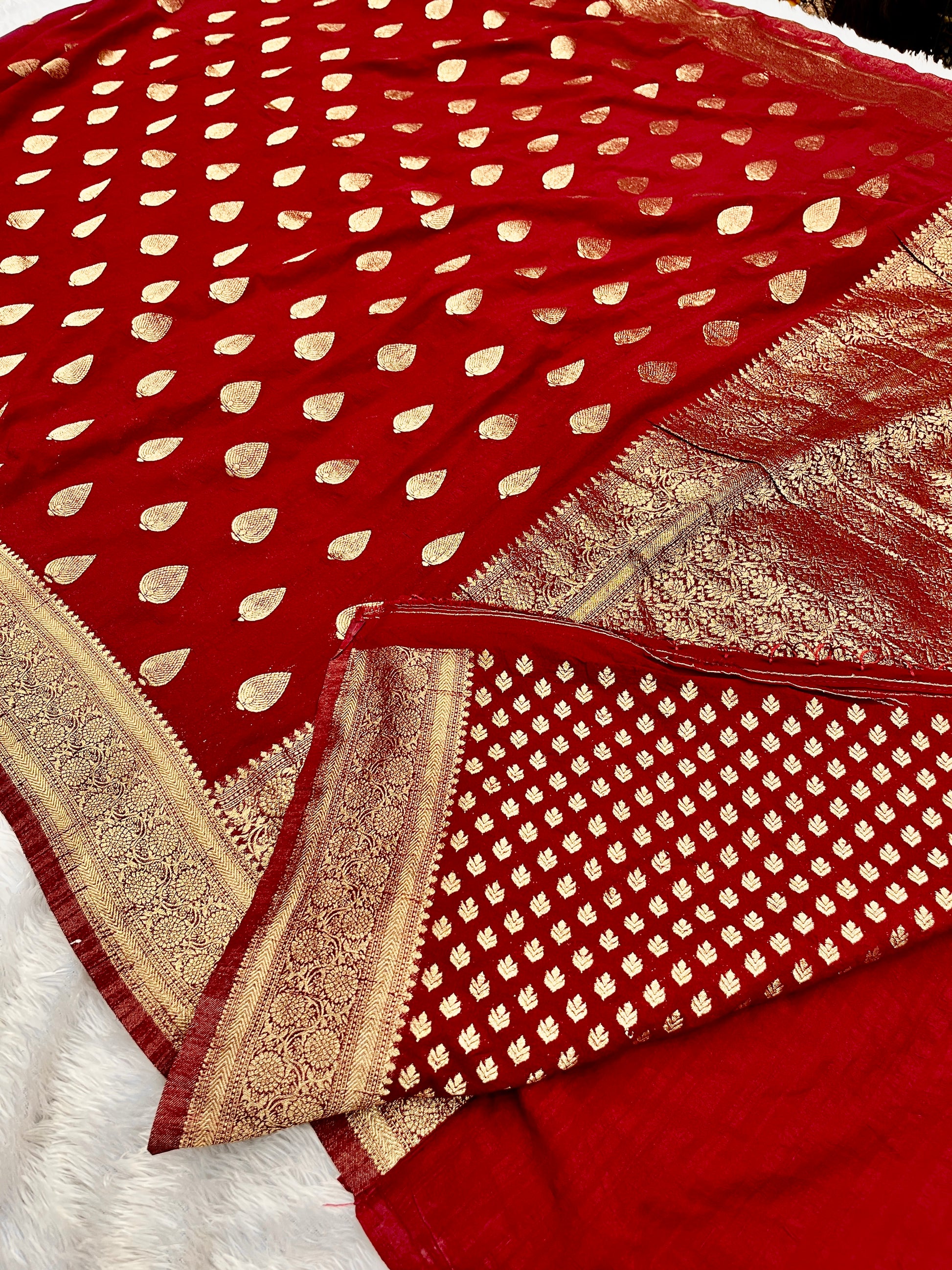 Raw Silk Zari Paan Maroon color  Saree RS005