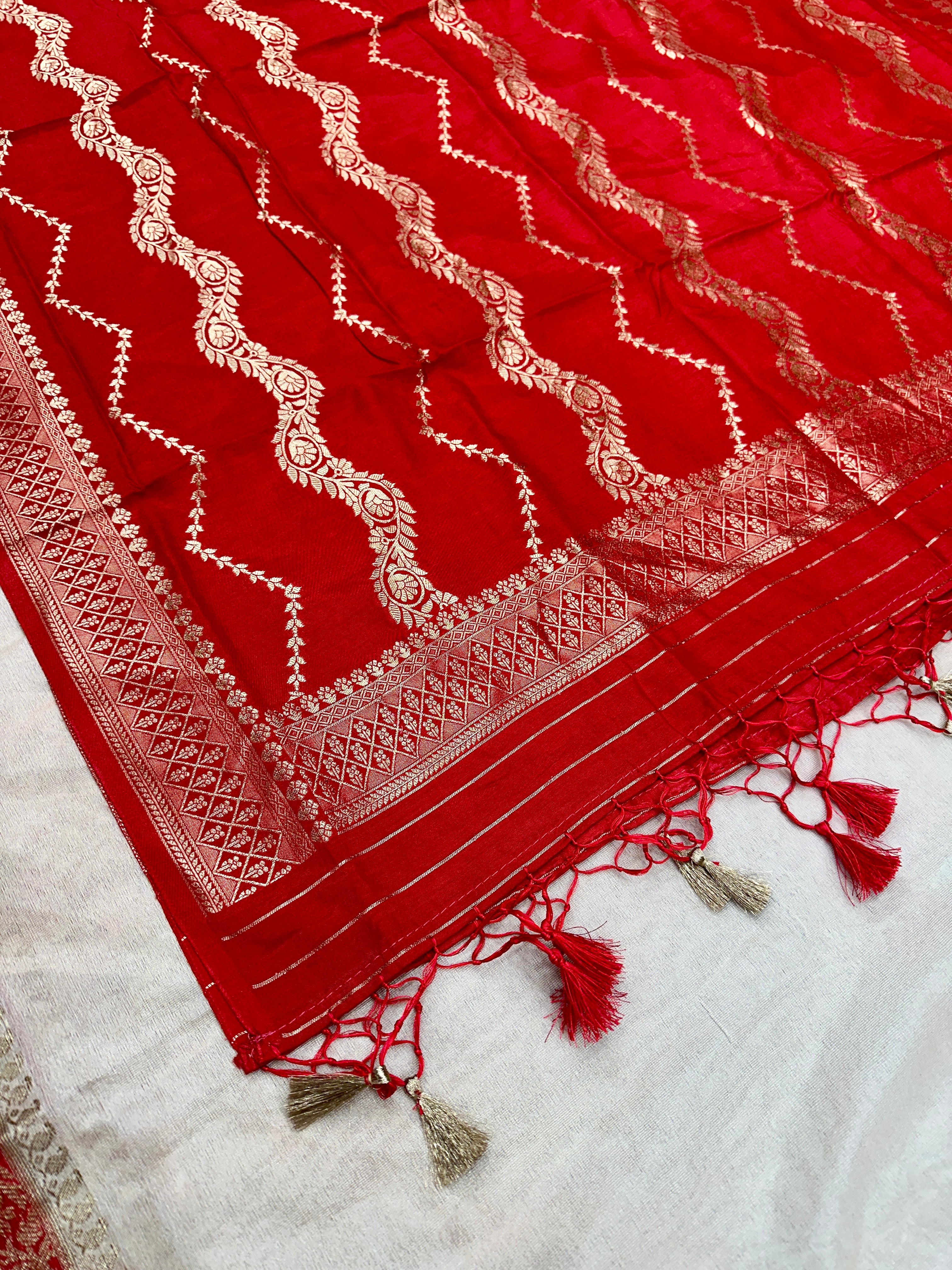 ✨ Banarasi Jacquard Gap Buti HO Silk 3-Piece Unstitched Dress Material MSS18