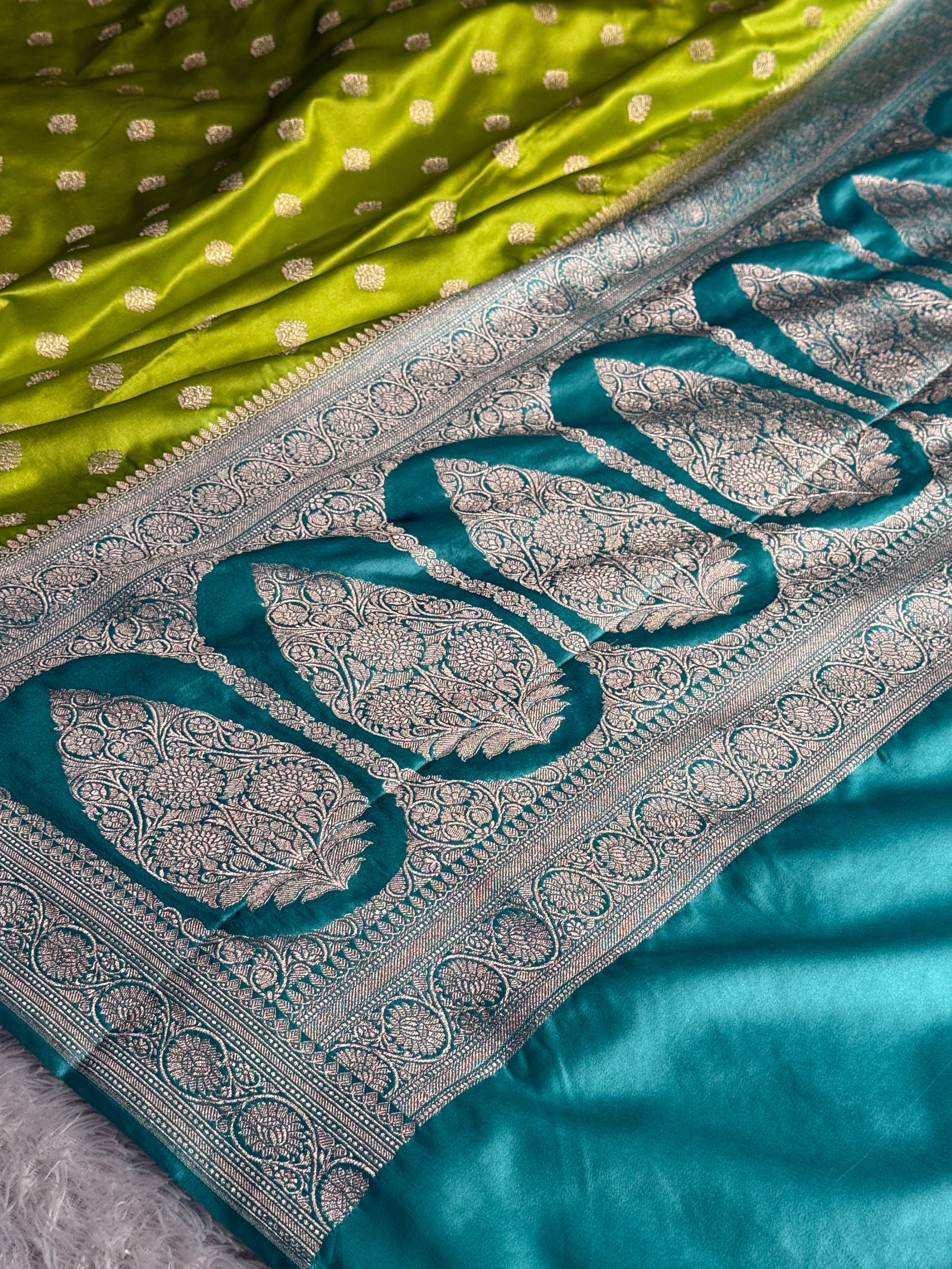MKS690 – Mehndi & Sea Green Banarasi Mashru Kataan Silk Saree with Buta Woven Design