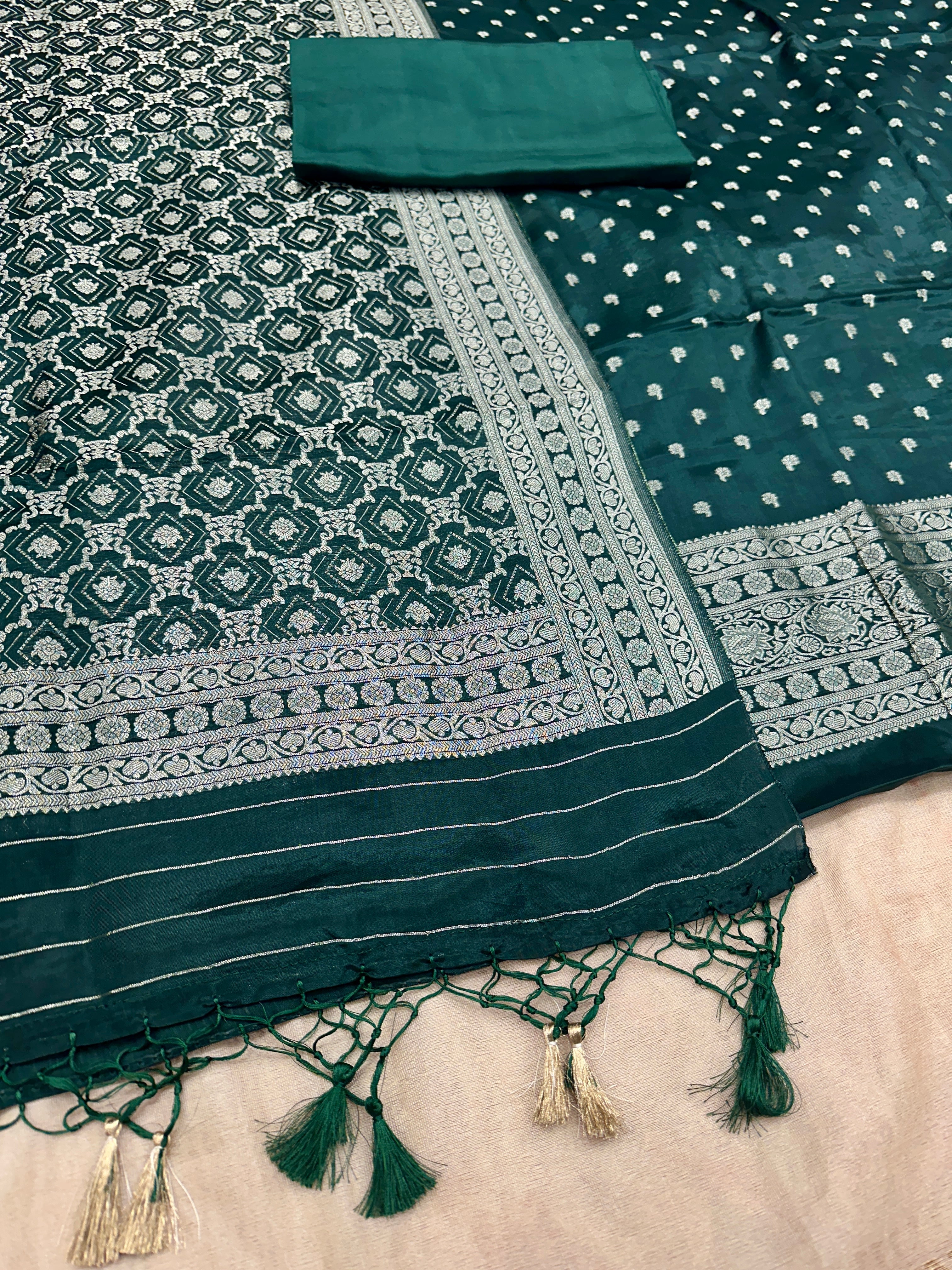 ✨ Banarasi Jacquard Gap Buti HO Silk 3-Piece Unstitched Dress Material MSS17