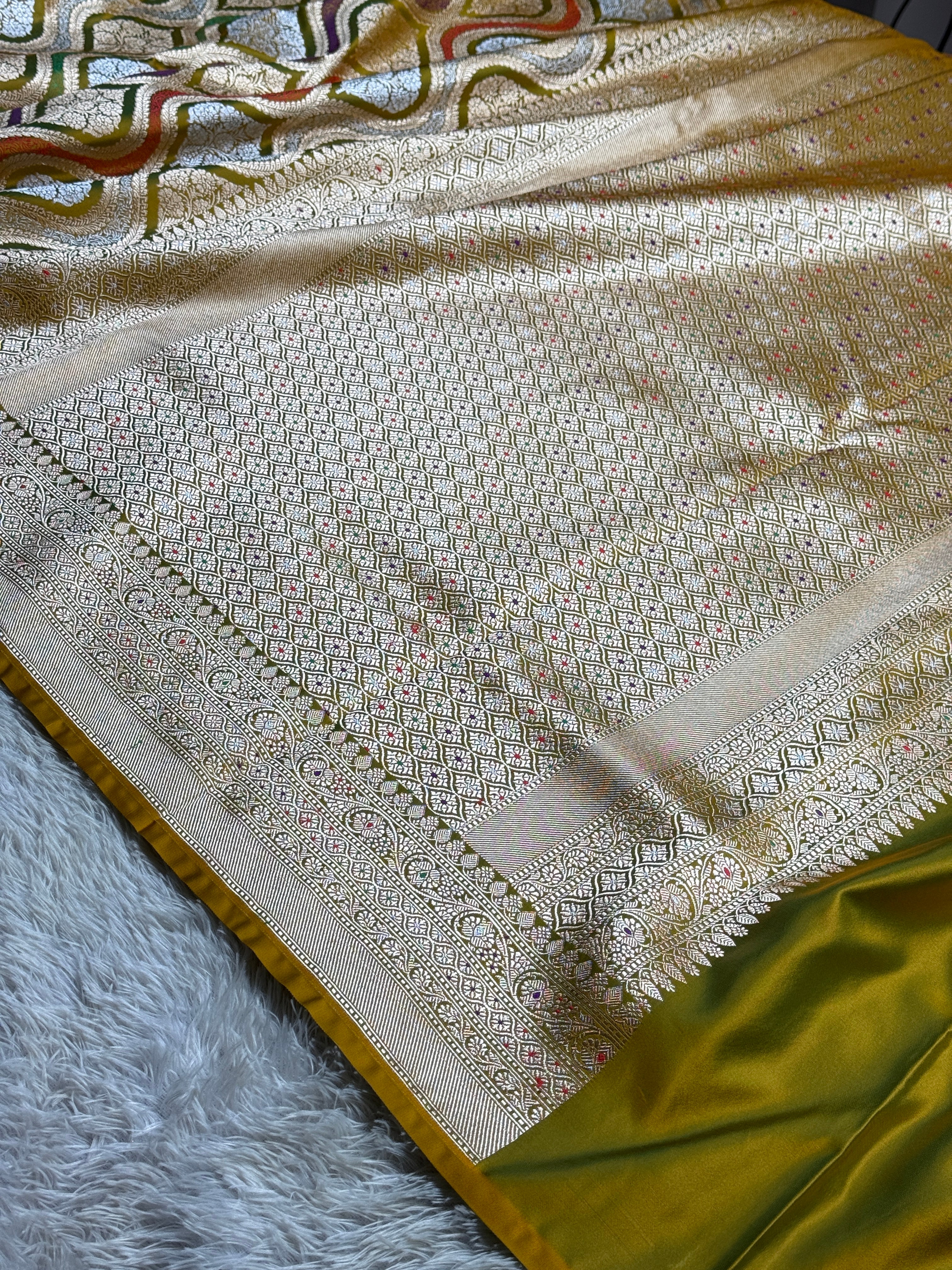 Mehndi Yellow Banarasi Mashru Silk Saree with Meena Jaal Woven Pattern – MKS307
