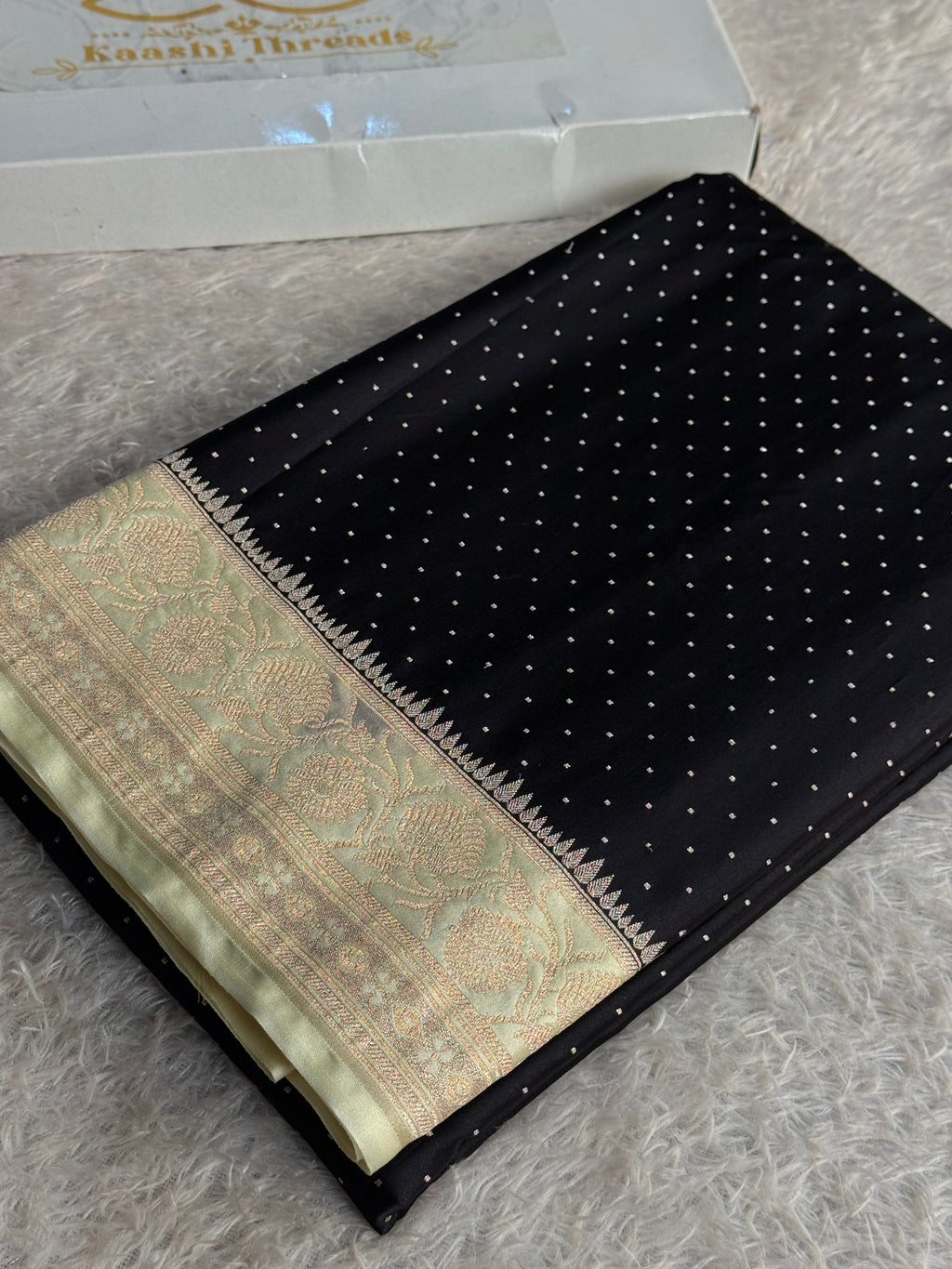Black & Beige Chunri Zari Woven Saree with Rich Pallu – MKS832