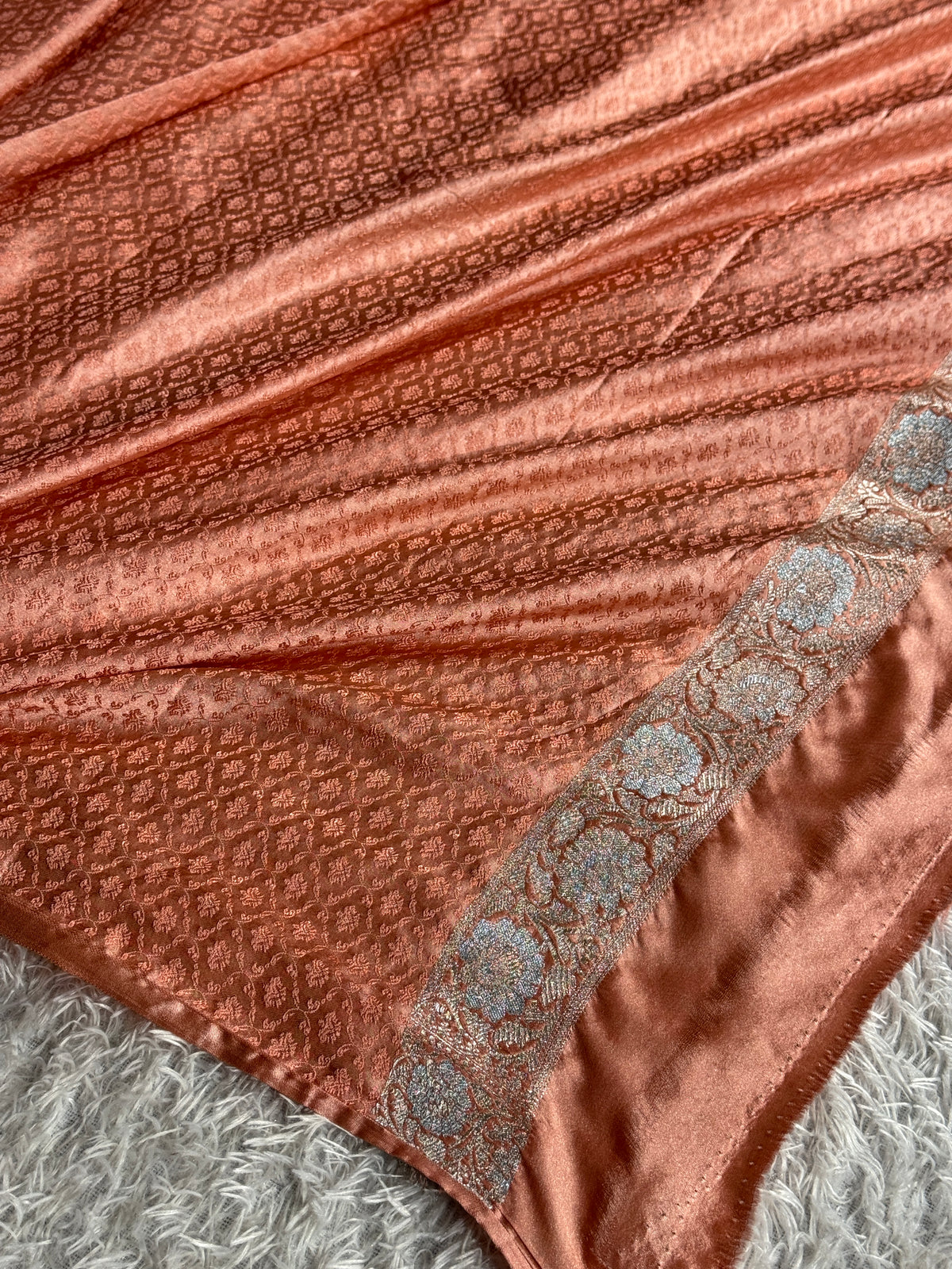MKS815 – Premium Mashru Kataan Silk Meenakari Jaal Woven Saree
