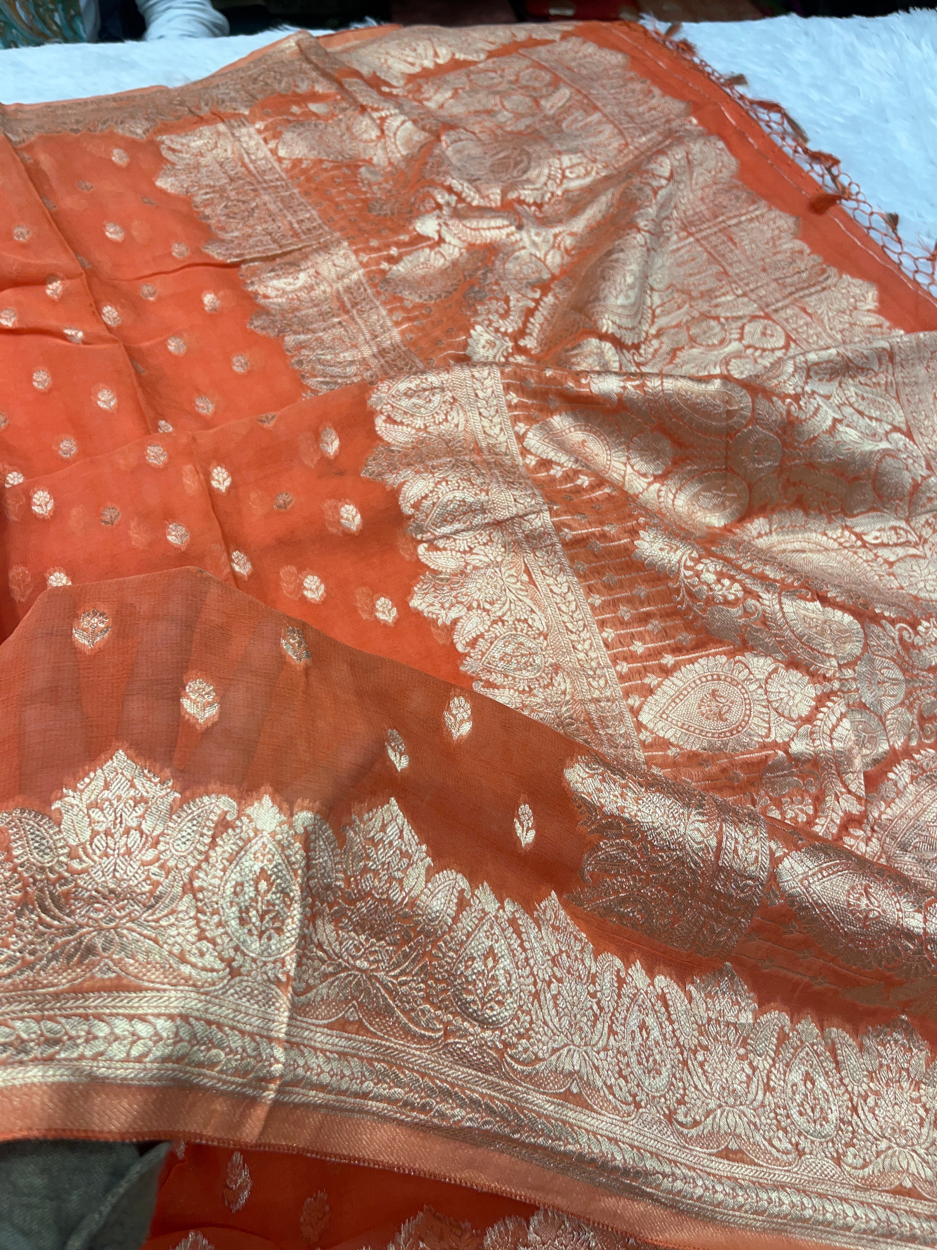 Banarsi Pure Natural Georgette Traditional Buta Design VSG04