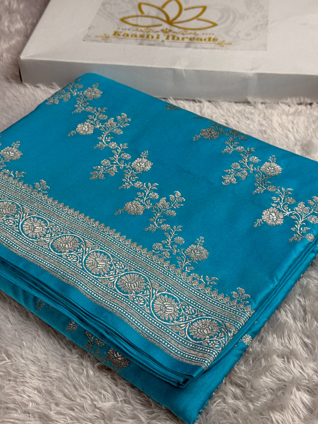 Light Blue Premium Banarasi Mashru Silk Saree with Jaal Woven Pattern MKS143