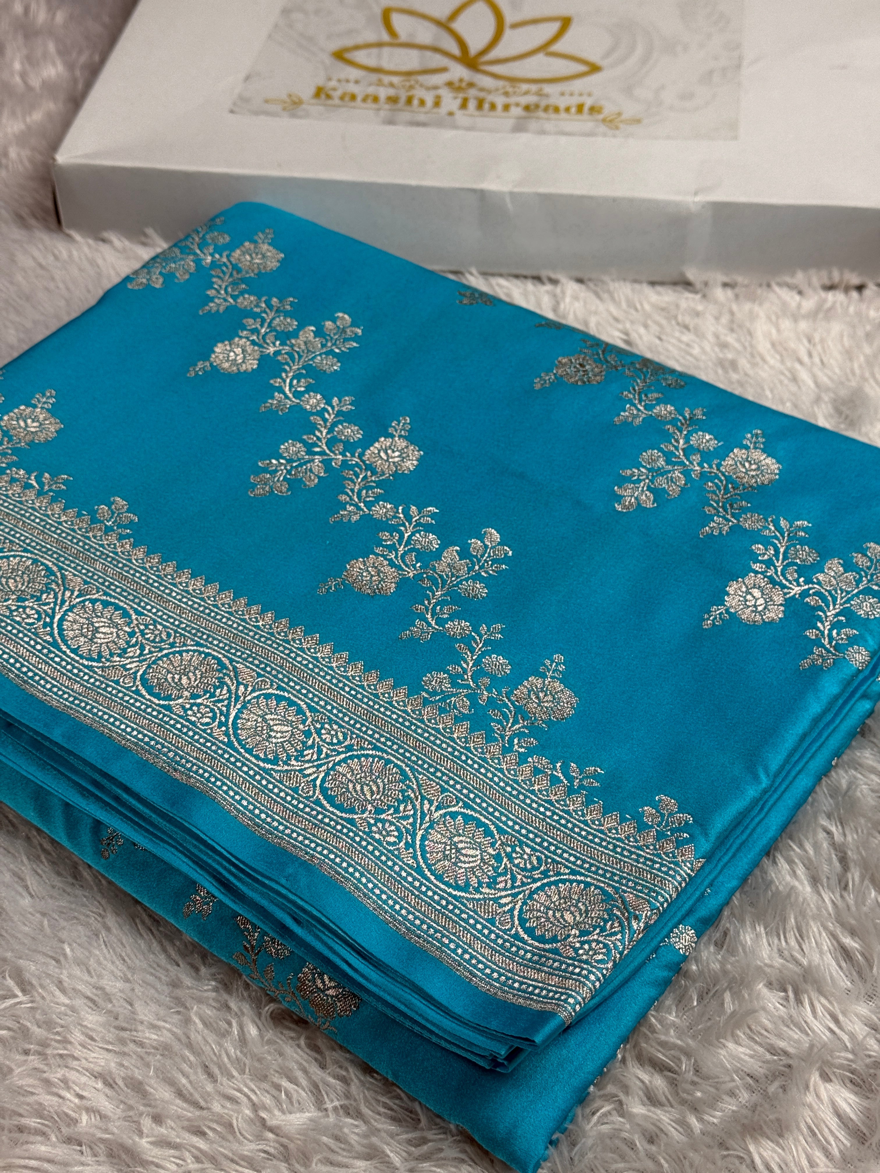Light Blue Premium Banarasi Mashru Silk Saree with Jaal Woven Pattern MKS143