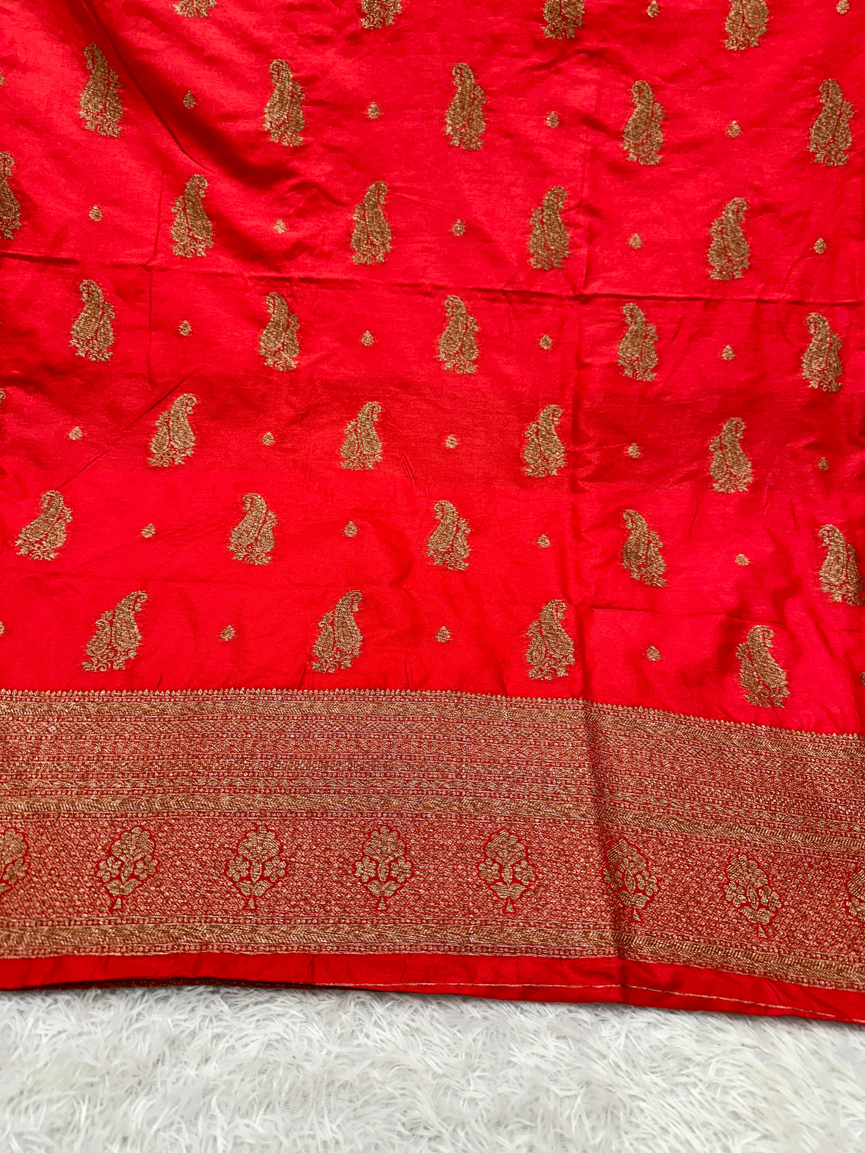 Banarasi Soft Silk 3 Piece Ladies Suit with Antique Zari Woven Work – MSS27